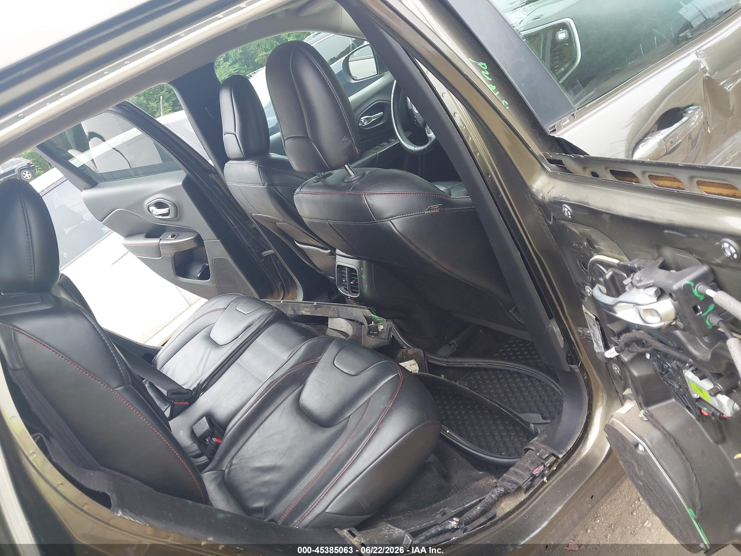 2014 Jeep Cherokee   Зеленый vin: 1C4PJMBS6EW295045