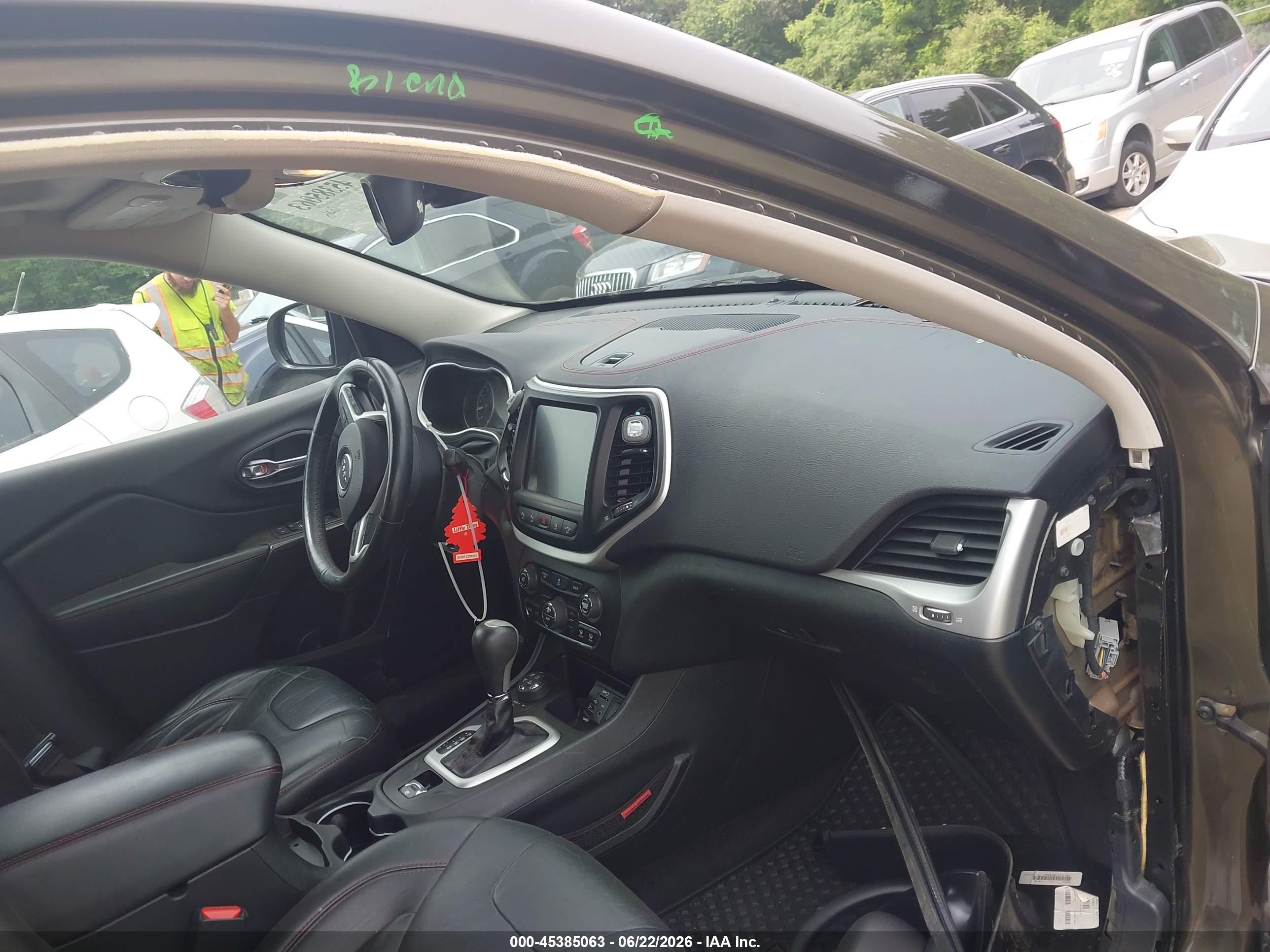 2014 Jeep Cherokee   Зеленый vin: 1C4PJMBS6EW295045