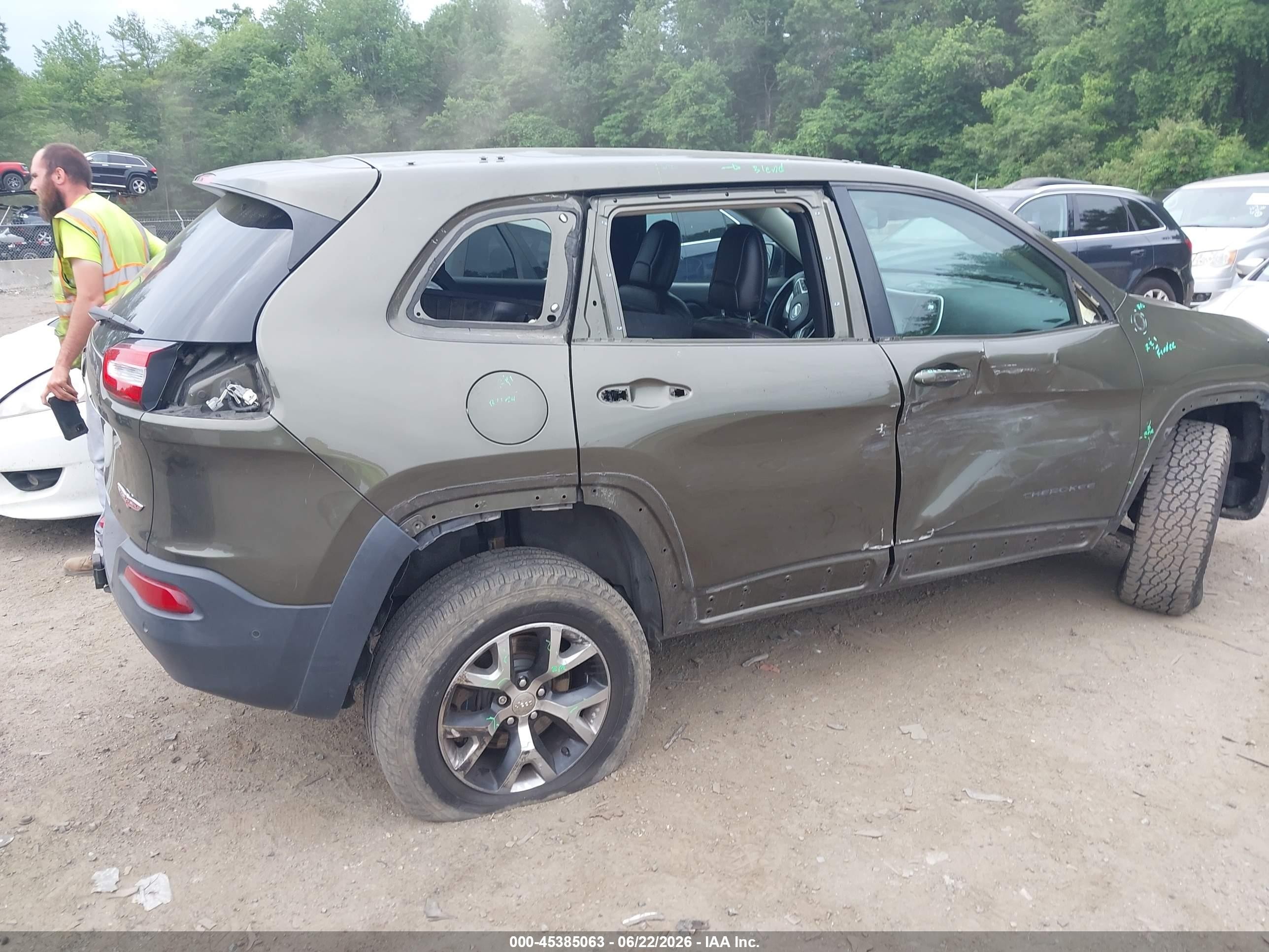 2014 Jeep Cherokee   Зеленый vin: 1C4PJMBS6EW295045