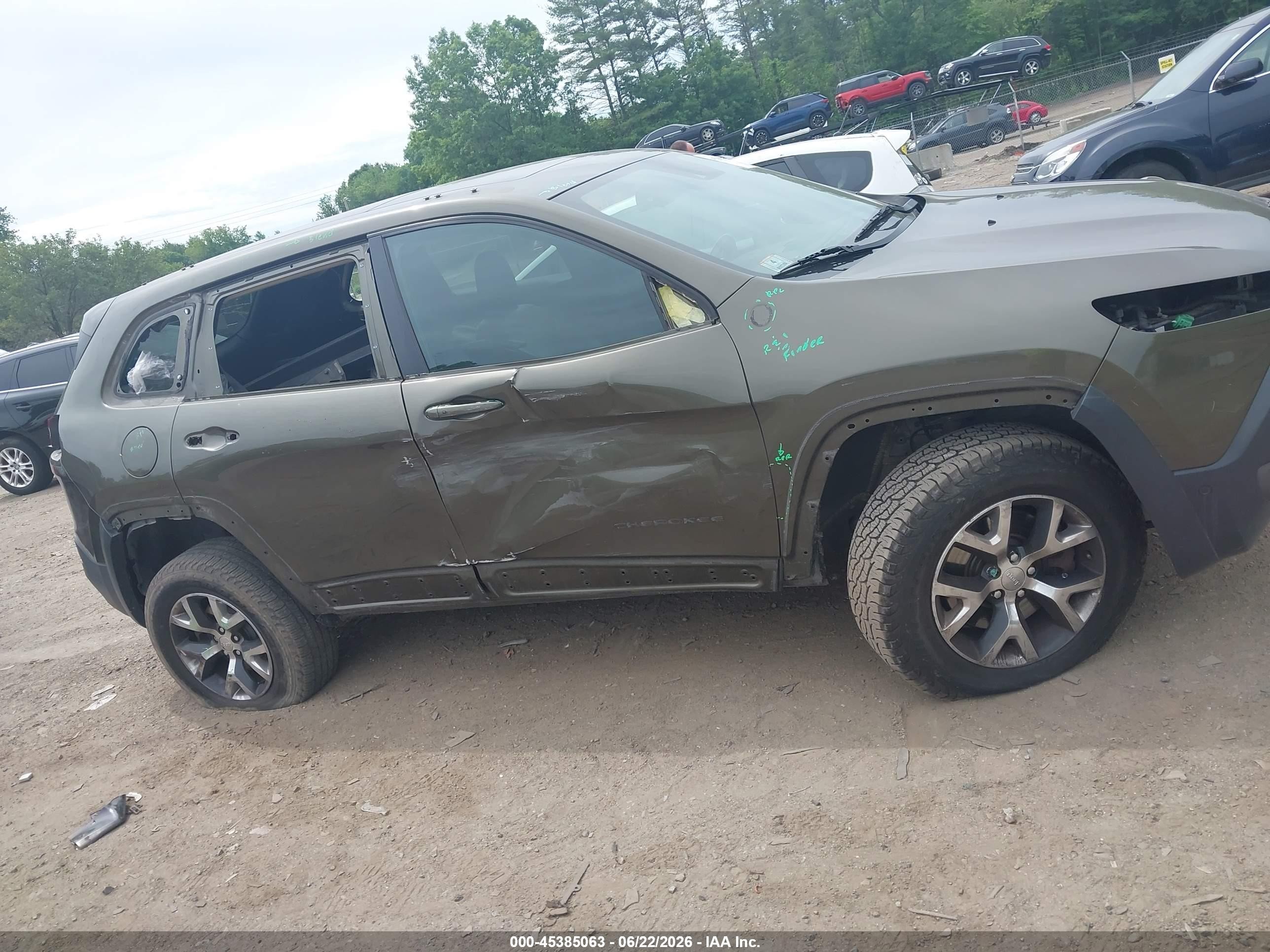 2014 Jeep Cherokee   Зеленый vin: 1C4PJMBS6EW295045