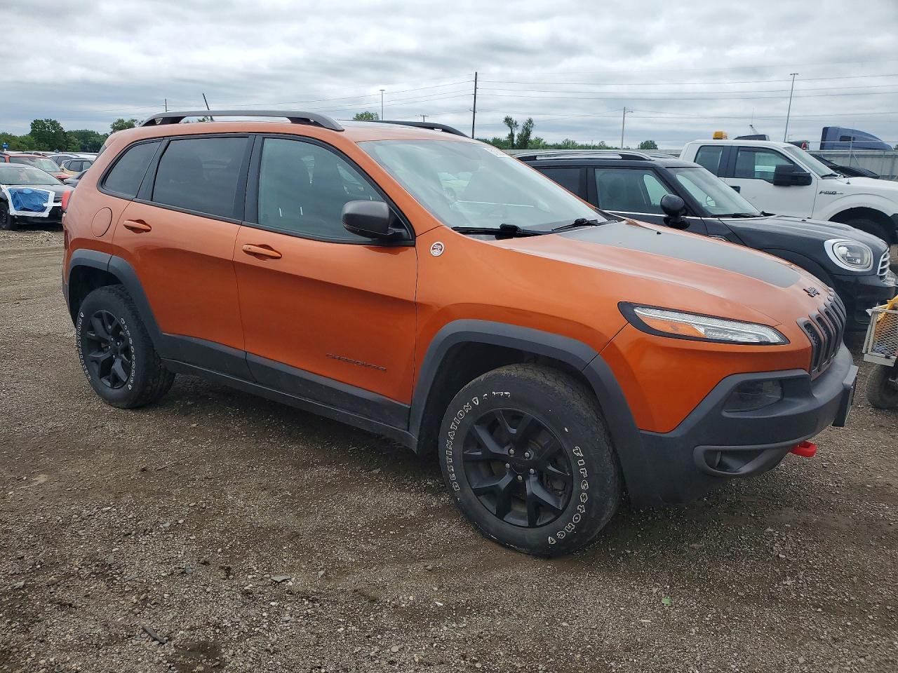 2015 Jeep Cherokee Trailhawk Orange vin: 1C4PJMBS6FW503118