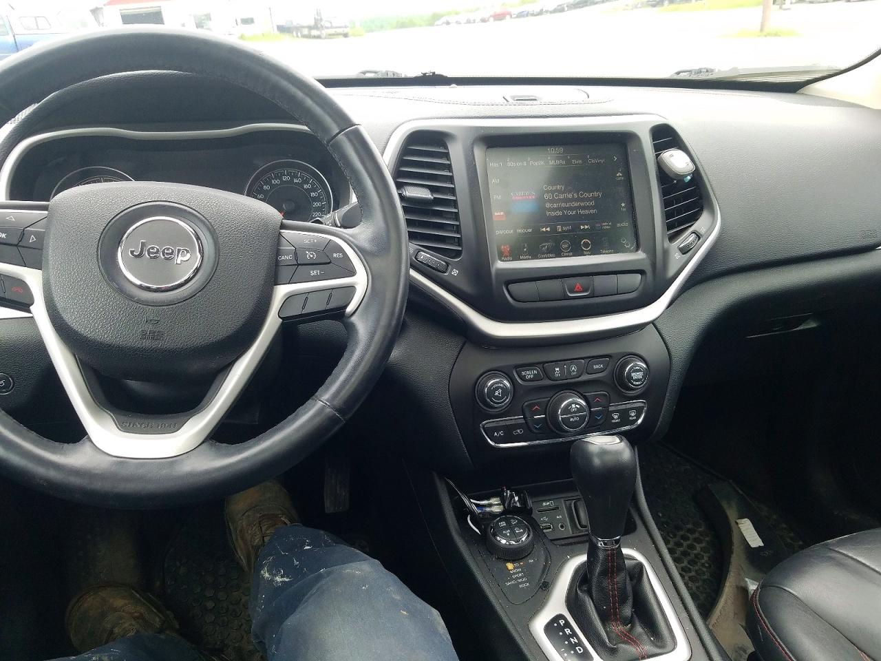2015 Jeep Cherokee Trailhawk Blue vin: 1C4PJMBS6FW601324