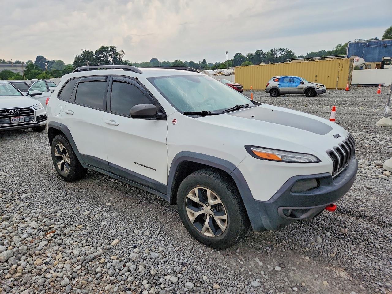 2015 Jeep Cherokee Trailhawk White vin: 1C4PJMBS6FW667436