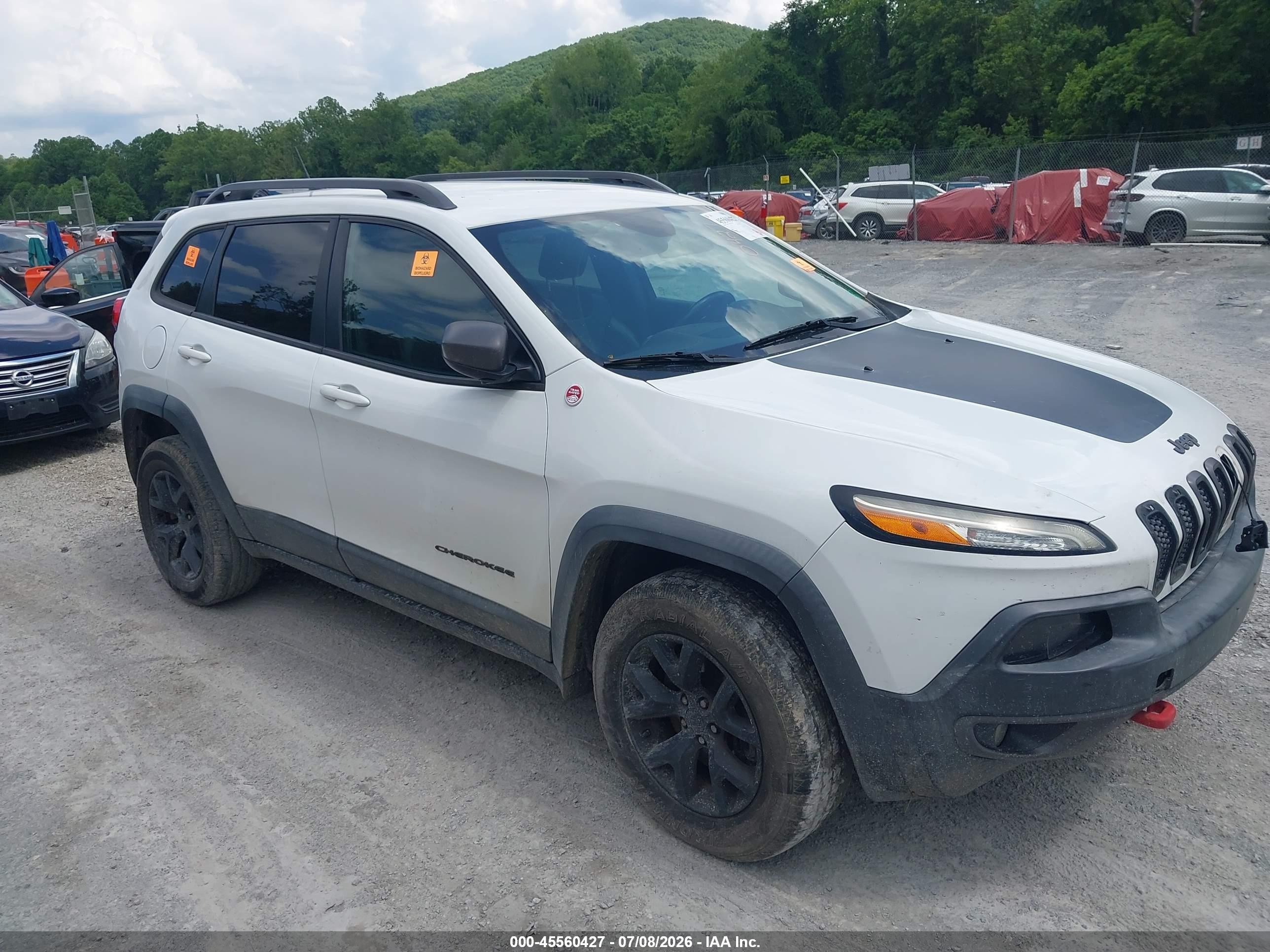 2015 Jeep Cherokee Trailhawk White vin: 1C4PJMBS6FW778522