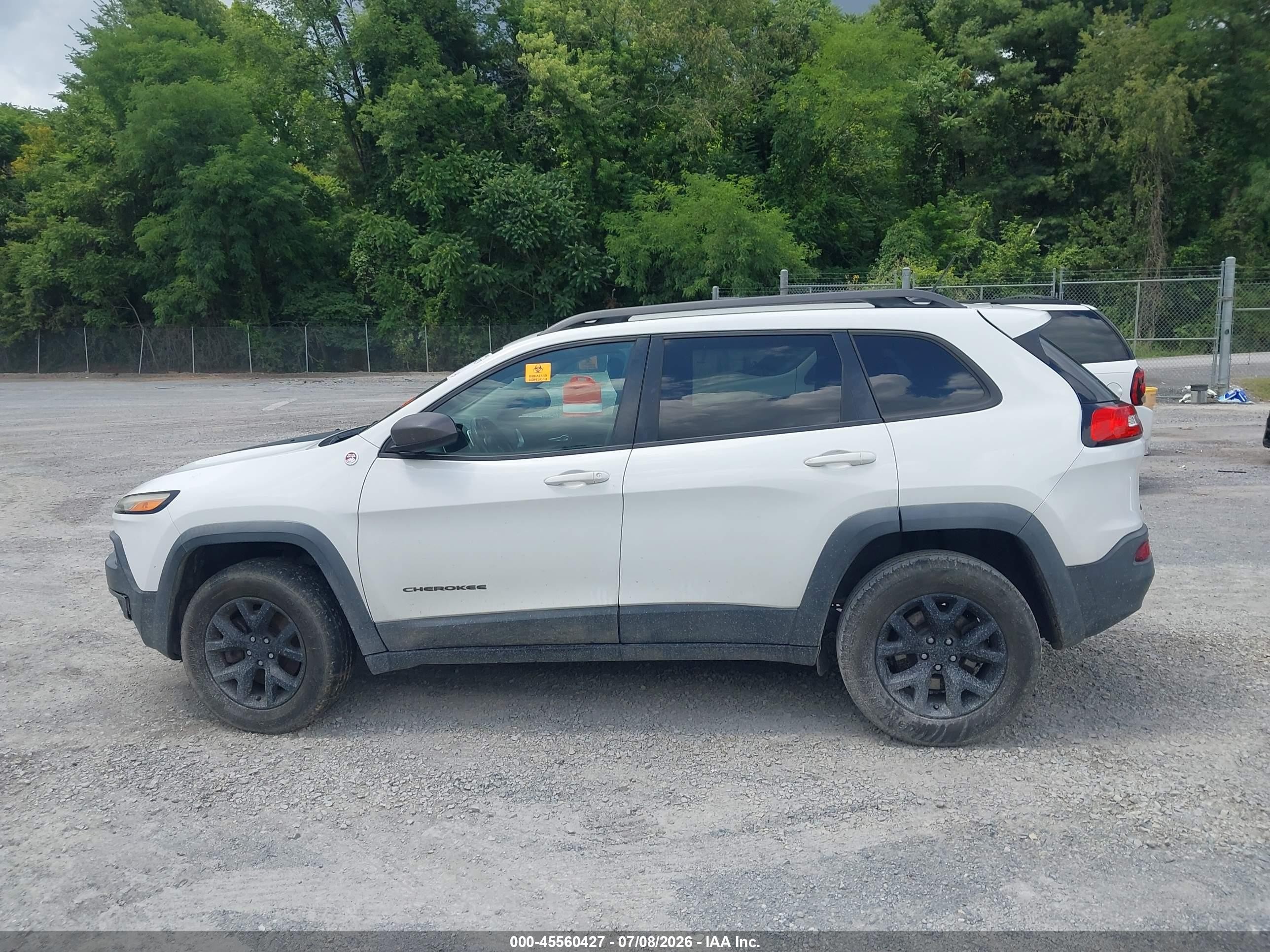 2015 Jeep Cherokee Trailhawk White vin: 1C4PJMBS6FW778522