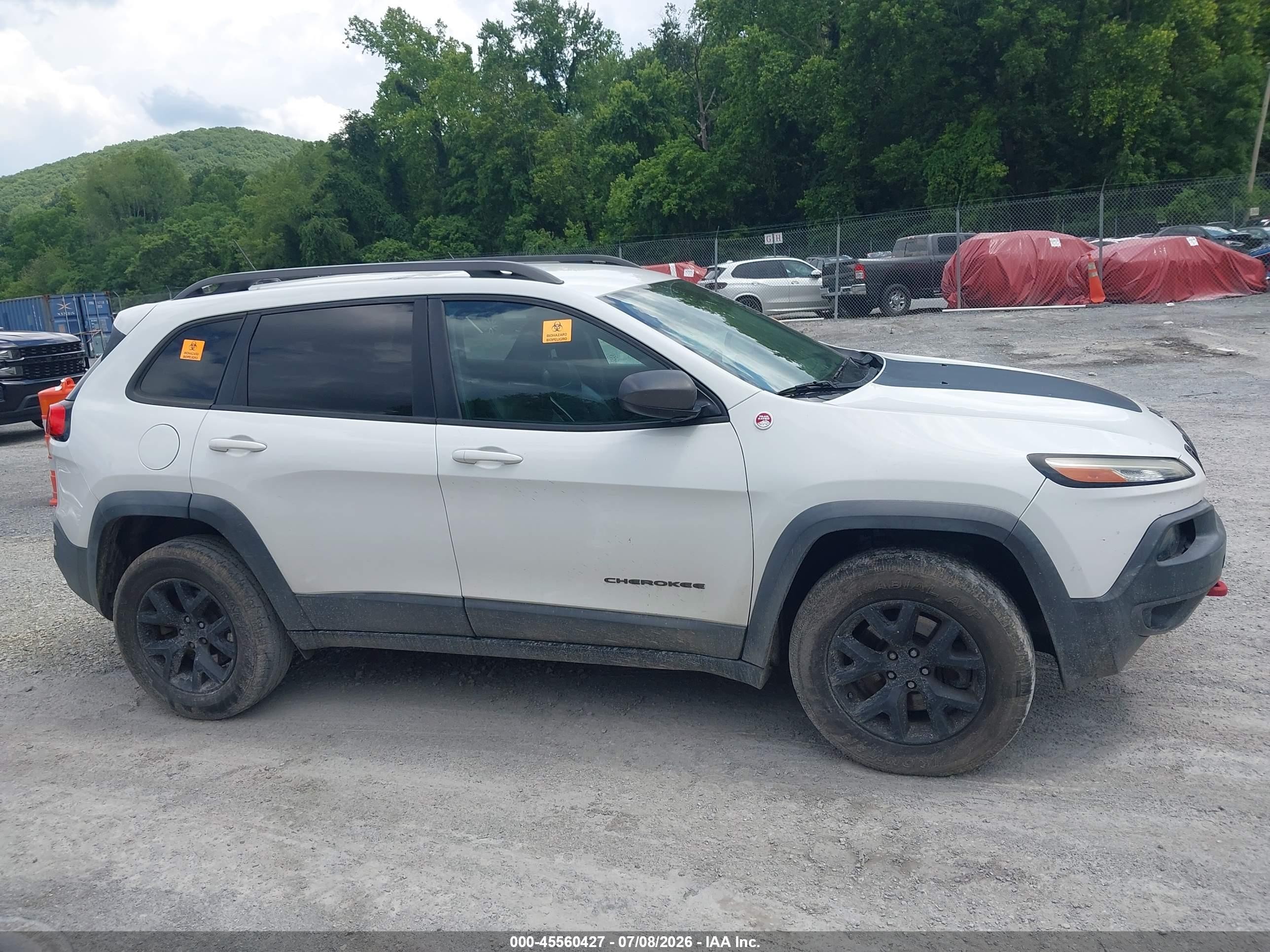 2015 Jeep Cherokee Trailhawk White vin: 1C4PJMBS6FW778522