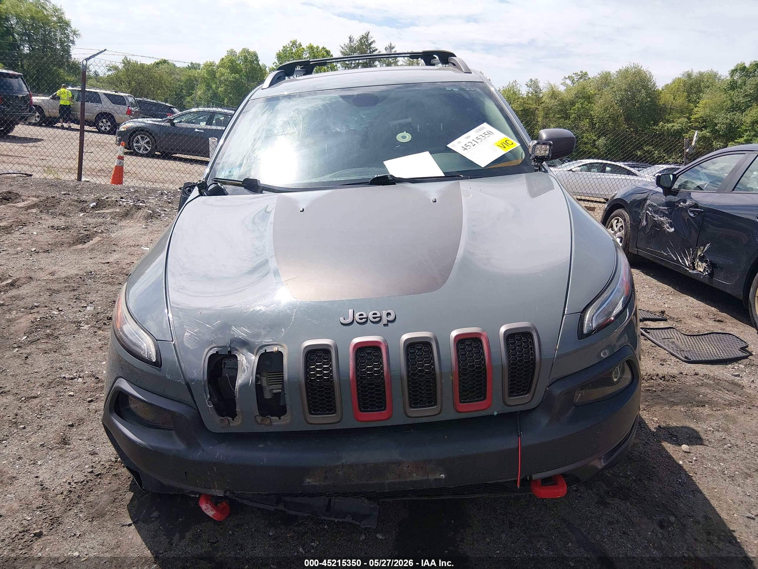 2014 Jeep Cherokee Trailhawk Gray vin: 1C4PJMBS7EW134607