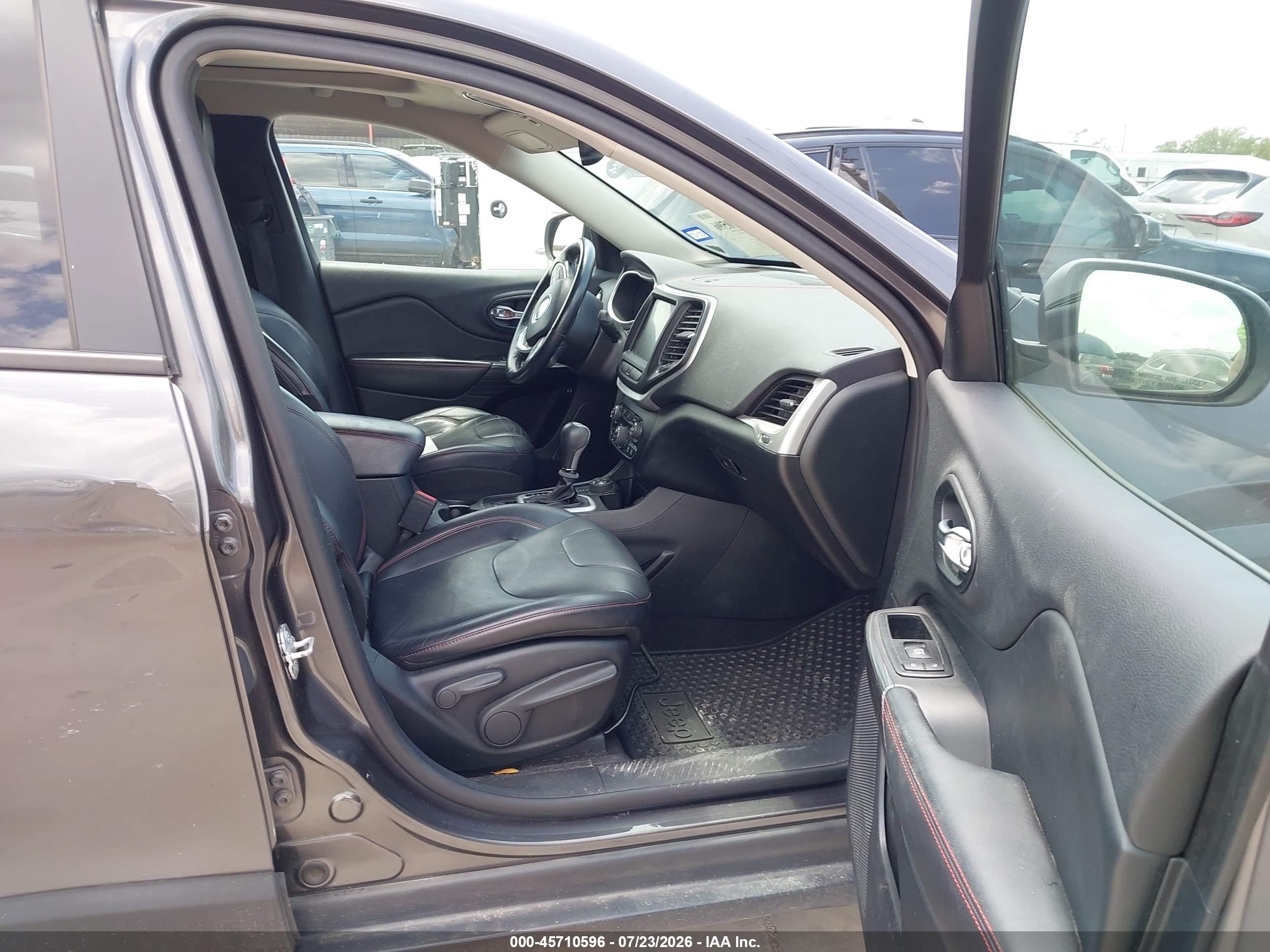 2014 Jeep Cherokee Trailhawk Серый vin: 1C4PJMBS7EW138821