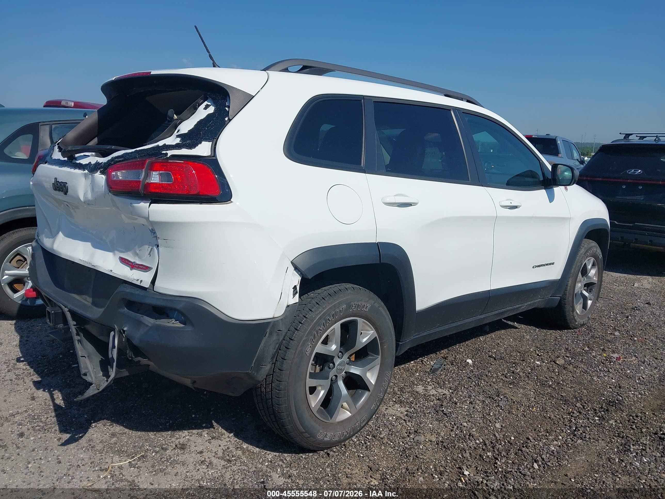 2014 Jeep Cherokee Trailhawk White vin: 1C4PJMBS7EW244489
