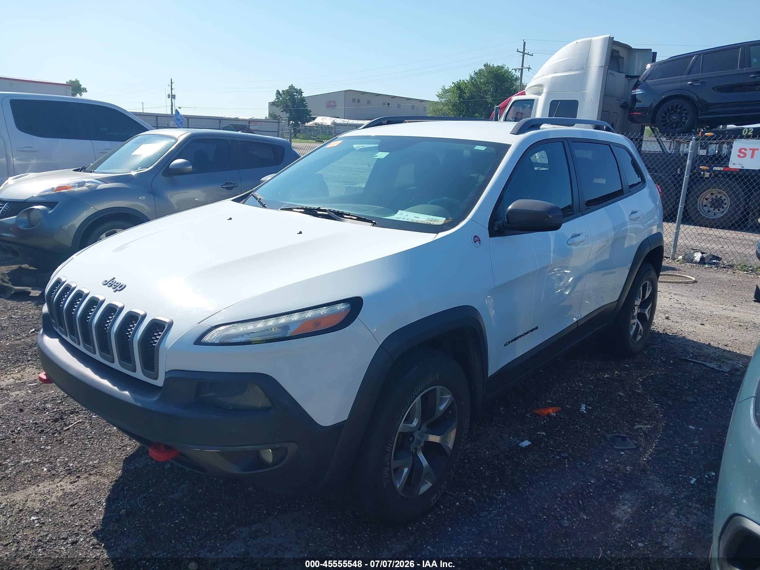 2014 Jeep Cherokee Trailhawk White vin: 1C4PJMBS7EW244489