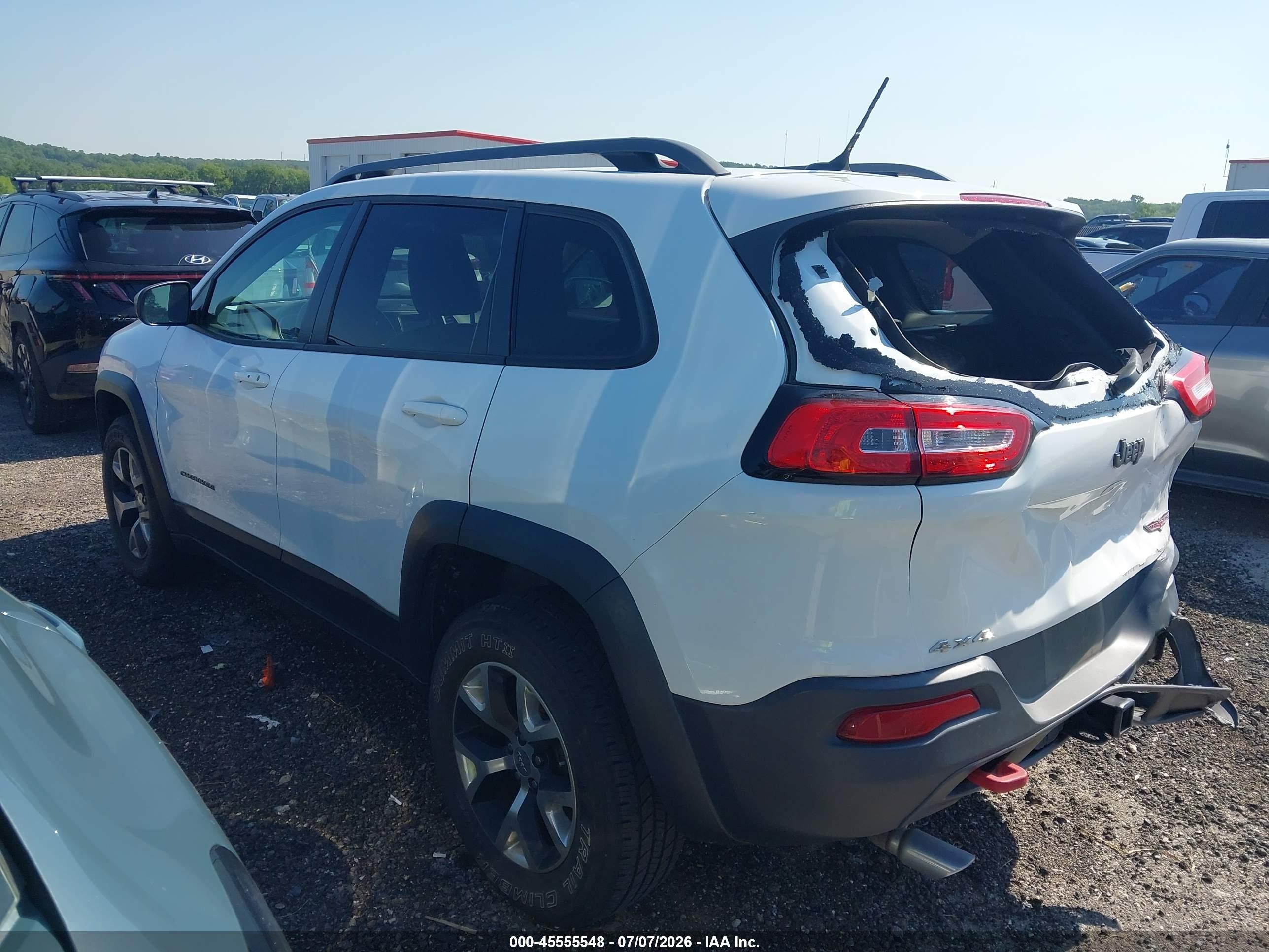 2014 Jeep Cherokee Trailhawk White vin: 1C4PJMBS7EW244489