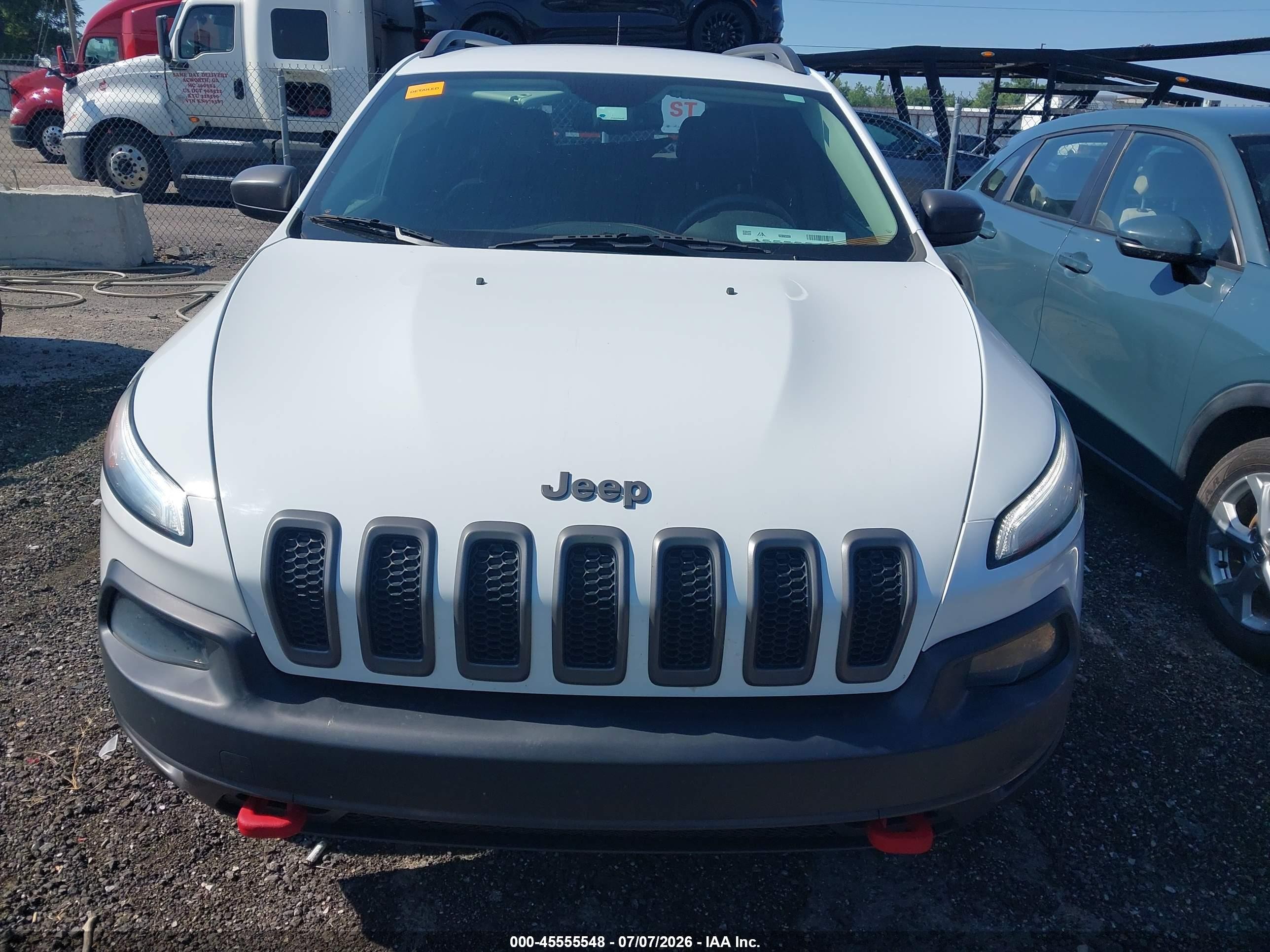 2014 Jeep Cherokee Trailhawk White vin: 1C4PJMBS7EW244489