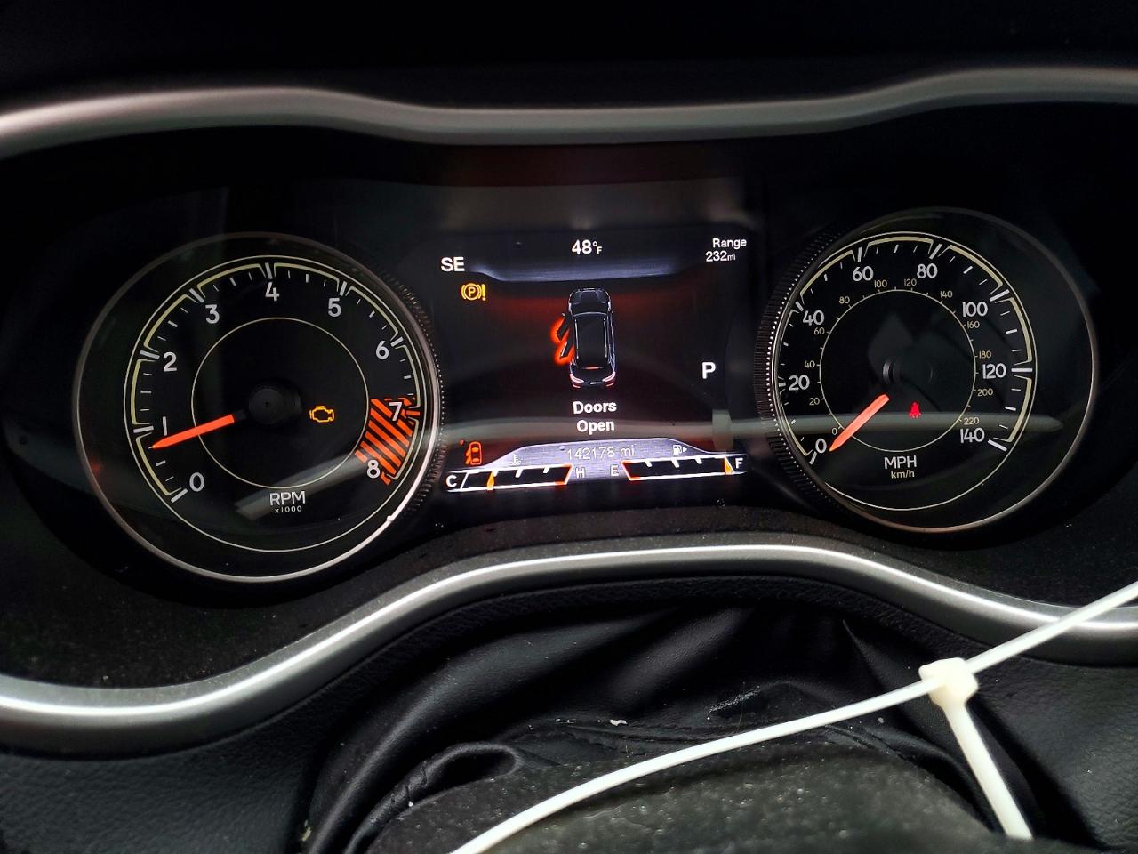 2014 Jeep Cherokee Trailhawk Gray vin: 1C4PJMBS7EW272843