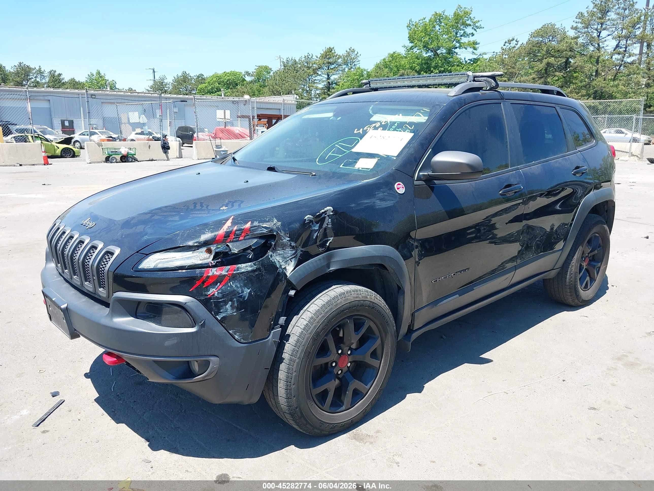 2015 Jeep Cherokee Trailhawk Black vin: 1C4PJMBS7FW522471
