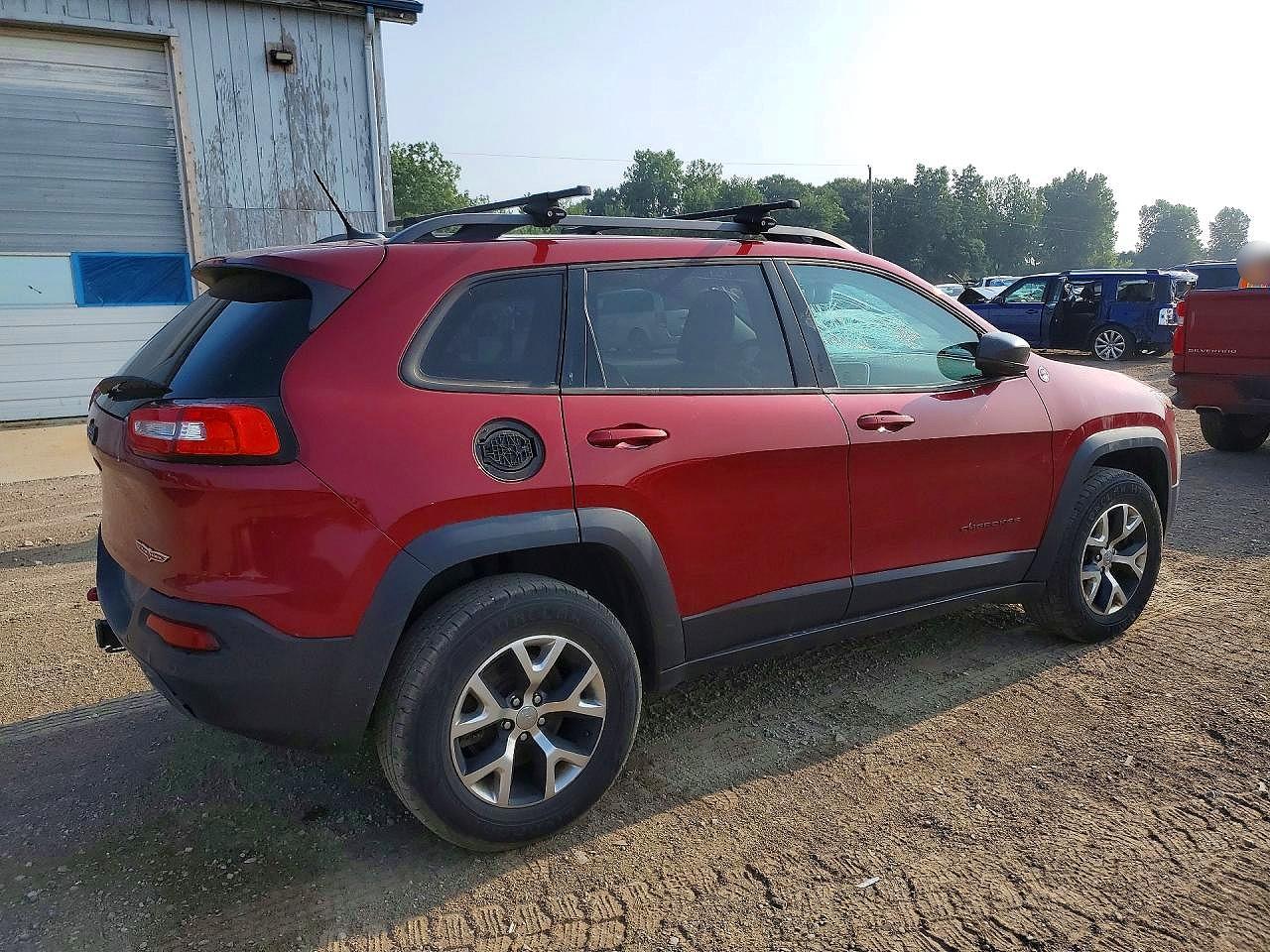 2015 Jeep Cherokee Trailhawk Red vin: 1C4PJMBS7FW524673