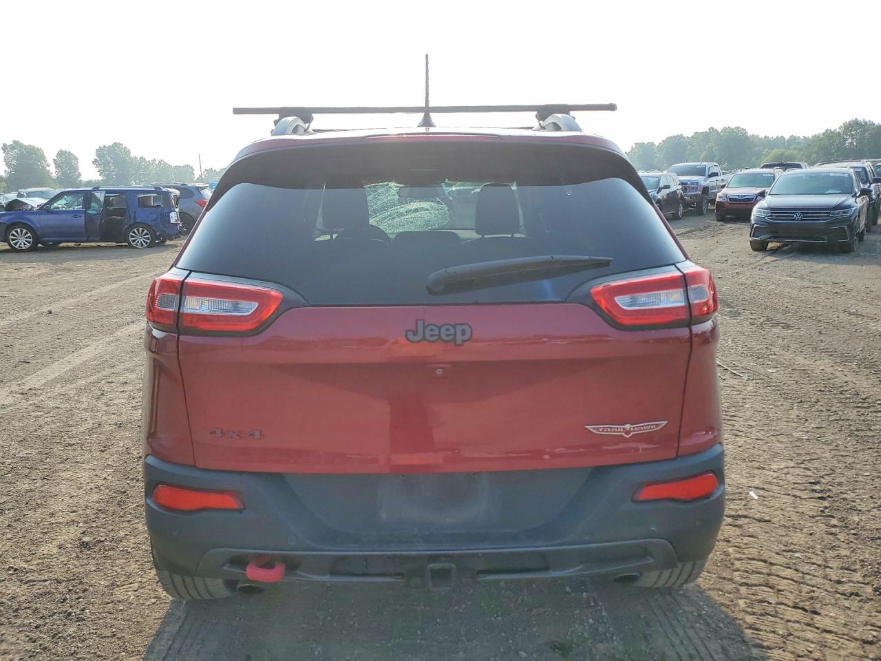 2015 Jeep Cherokee Trailhawk Red vin: 1C4PJMBS7FW524673