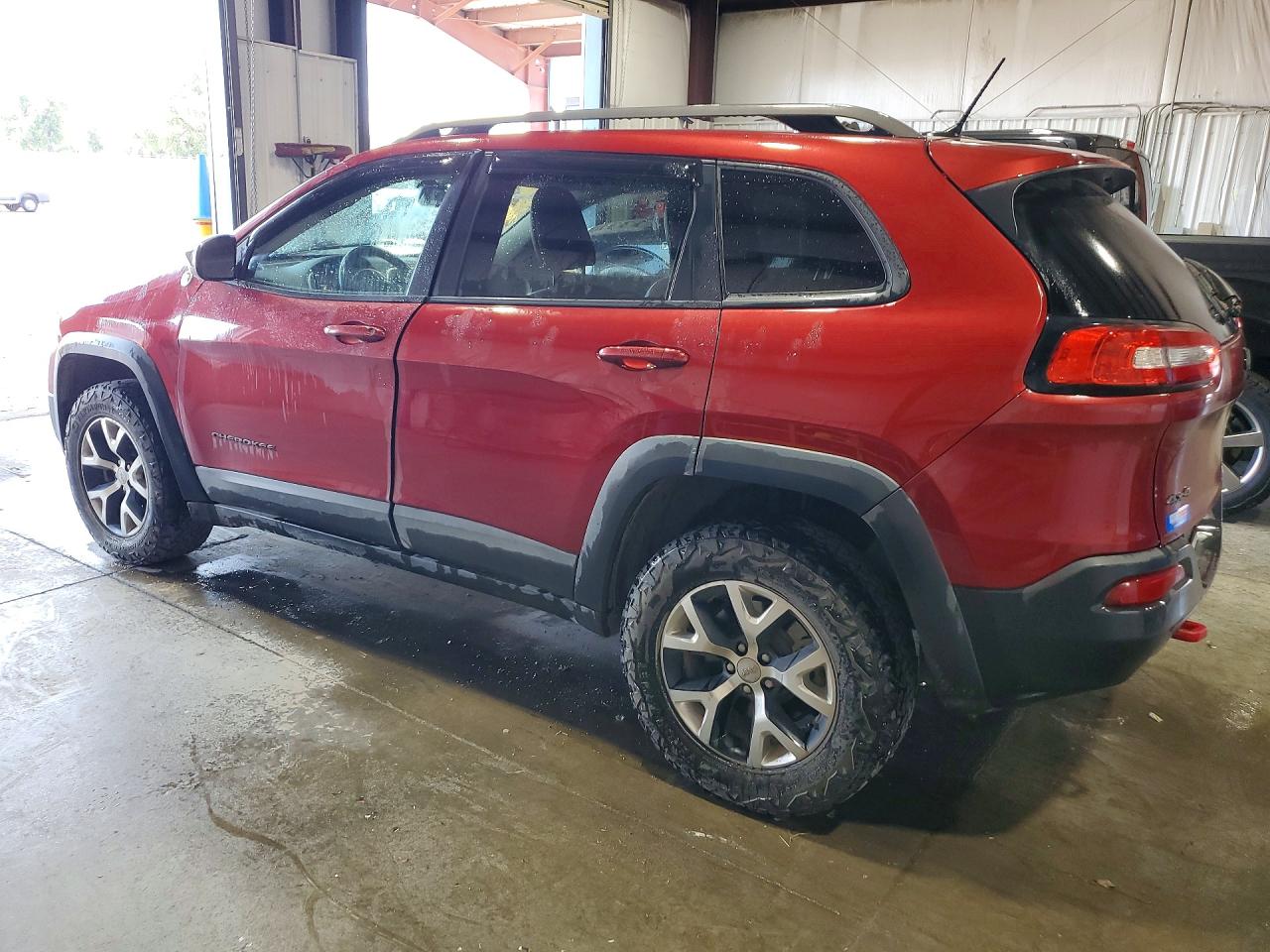 2015 Jeep Cherokee Trailhawk Burgundy vin: 1C4PJMBS7FW649057