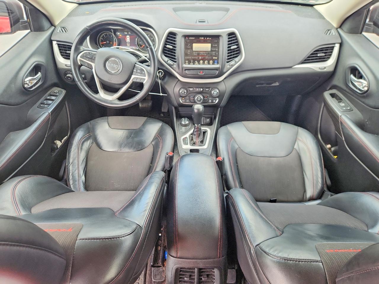 2015 Jeep Cherokee Trailhawk Red vin: 1C4PJMBS7FW651505