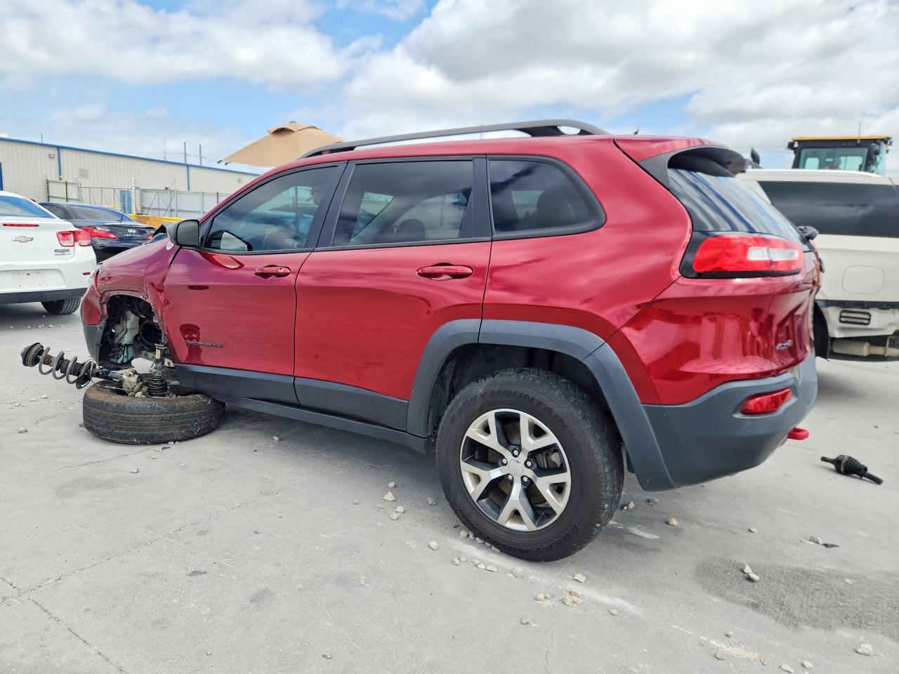 2015 Jeep Cherokee Trailhawk Red vin: 1C4PJMBS7FW651505