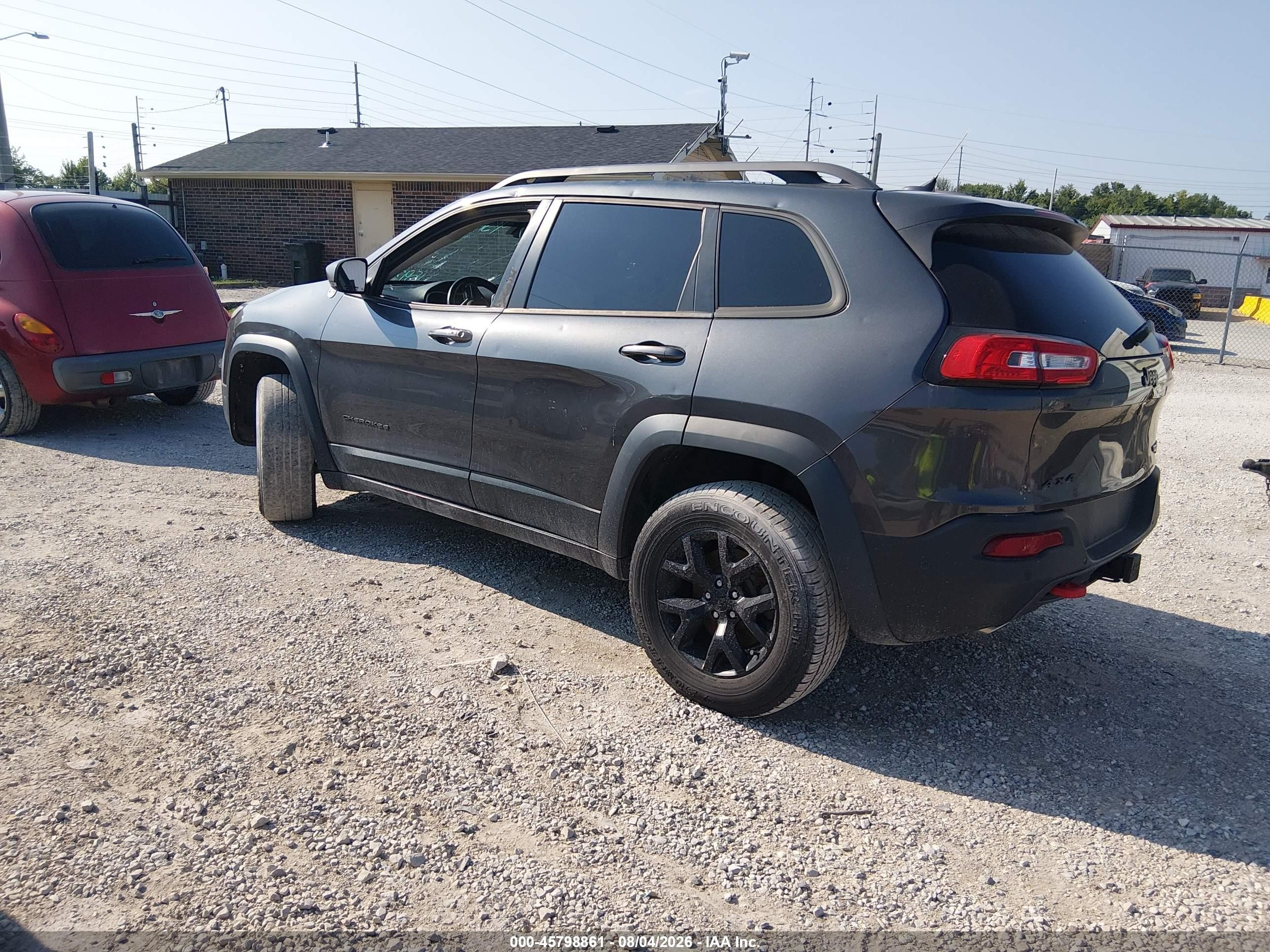 2015 Jeep Cherokee Trailhawk Gray vin: 1C4PJMBS7FW653660
