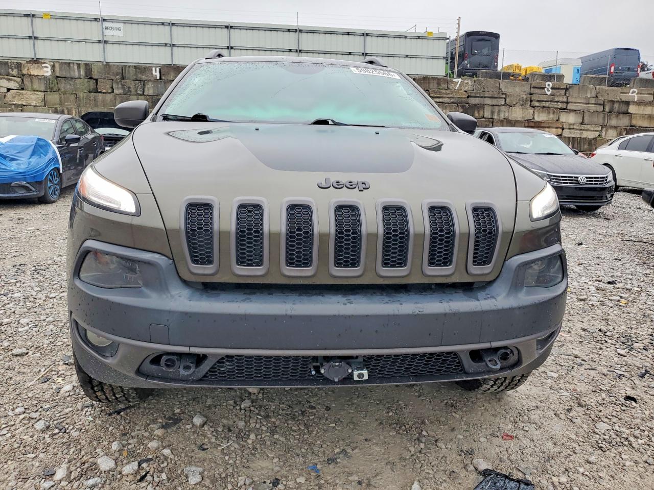 2015 Jeep Cherokee Trailhawk Green vin: 1C4PJMBS7FW659992