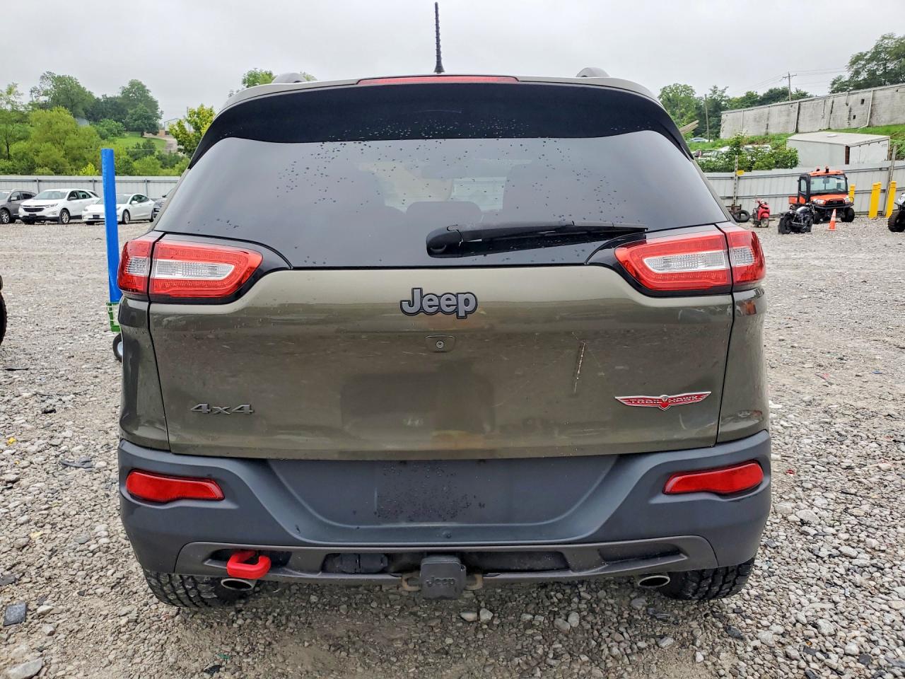2015 Jeep Cherokee Trailhawk Green vin: 1C4PJMBS7FW659992