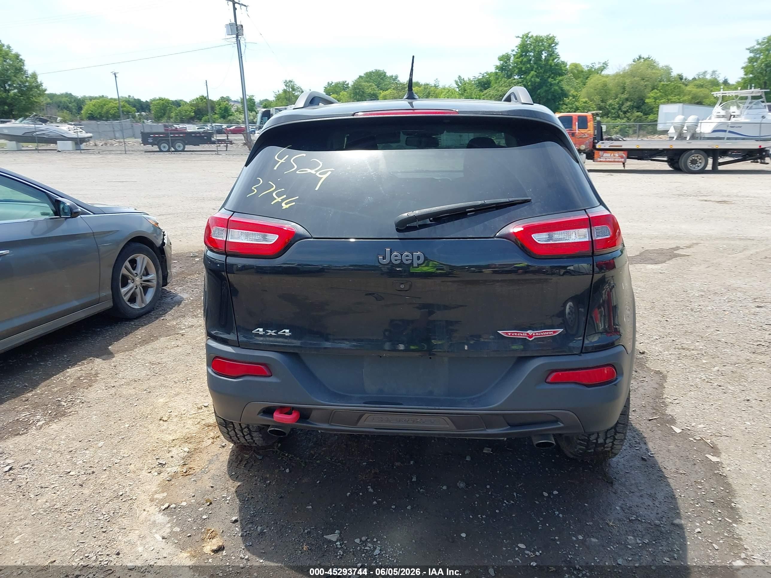 2015 Jeep Cherokee Trailhawk Черный vin: 1C4PJMBS7FW687453