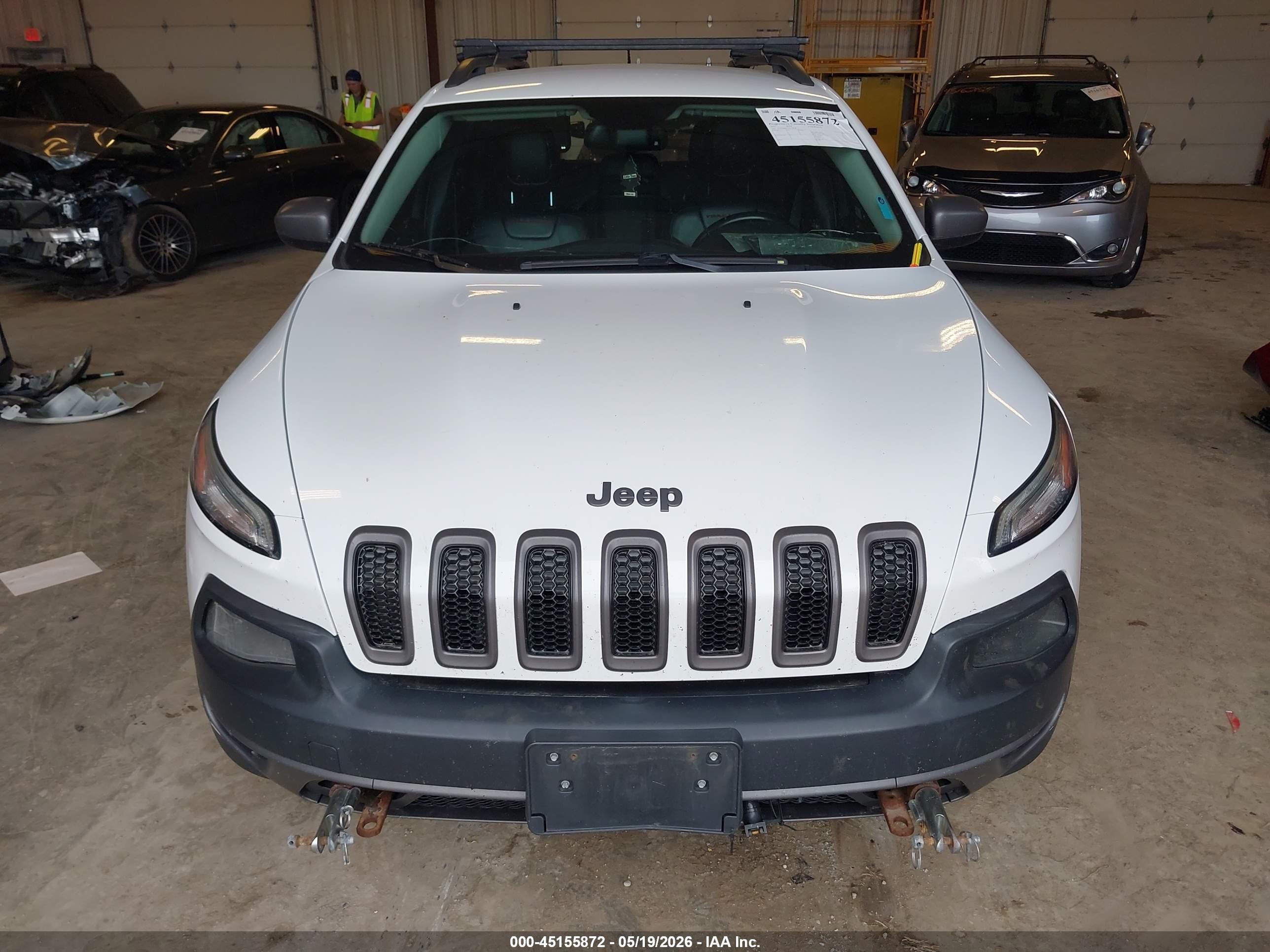 2015 Jeep Cherokee Trailhawk White vin: 1C4PJMBS7FW728938