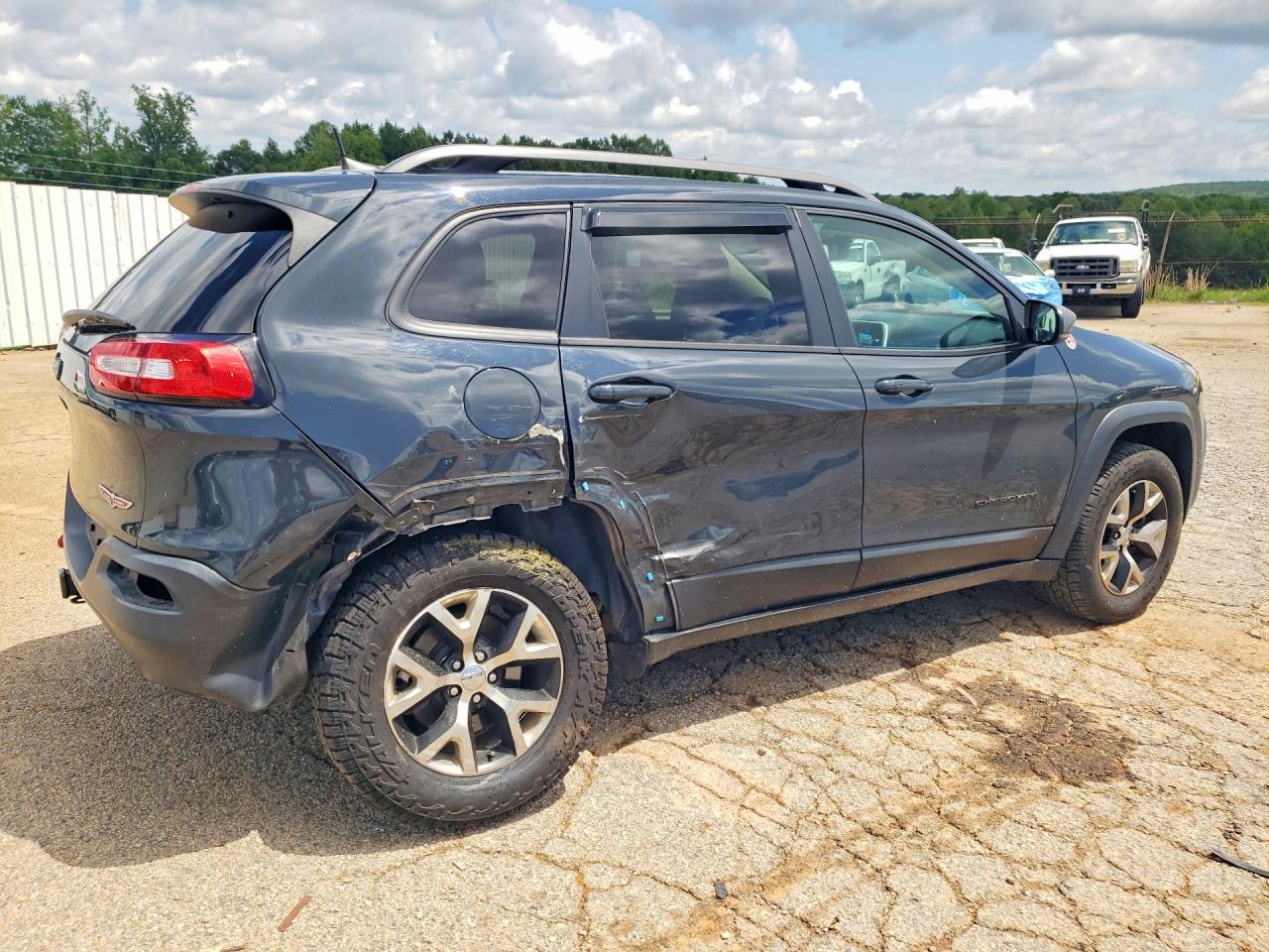 2017 Jeep Cherokee Trailhawk Gray vin: 1C4PJMBS7HW563184