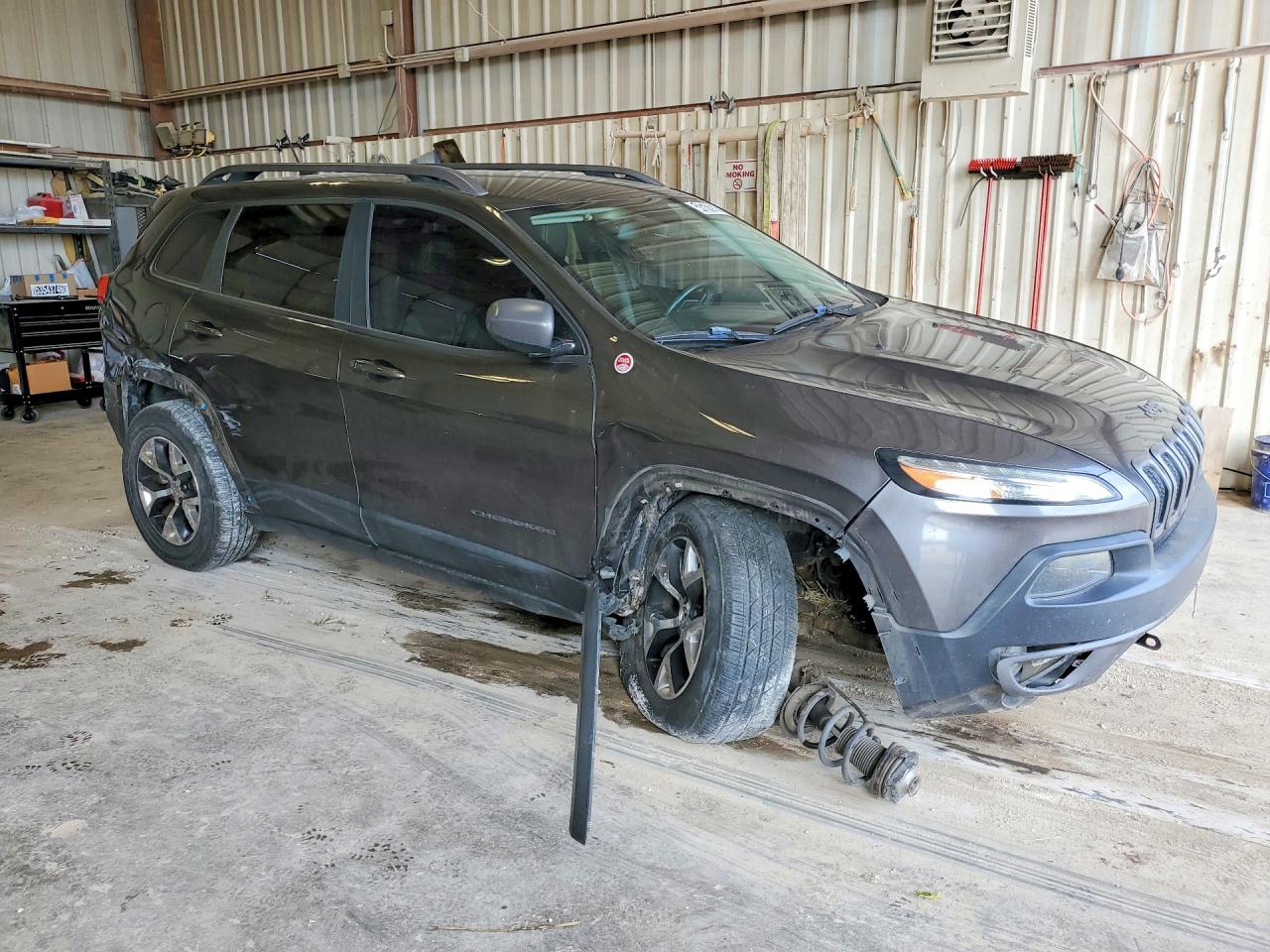 2014 Jeep Cherokee Trailhawk Gray vin: 1C4PJMBS8EW189275