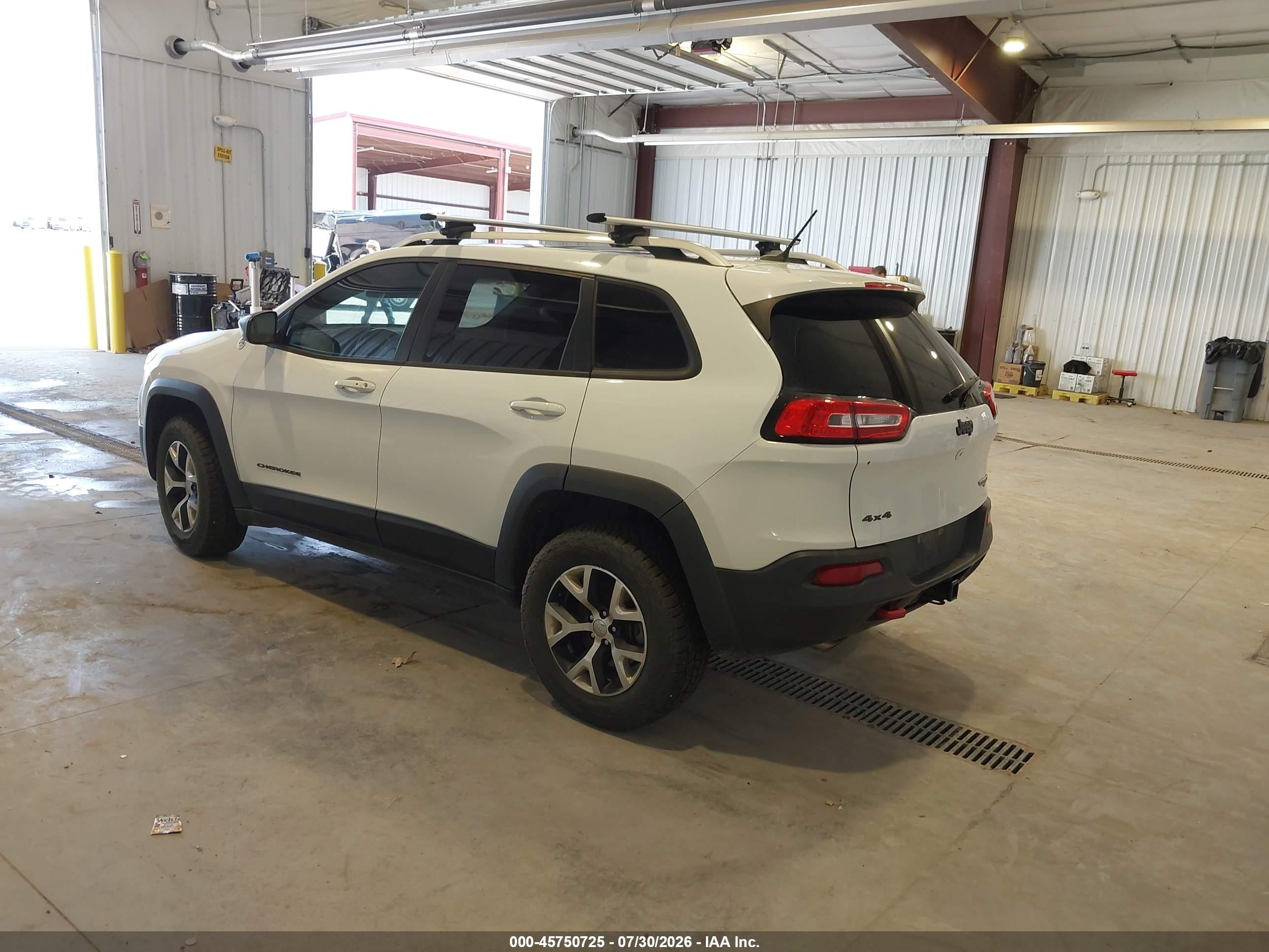 2014 Jeep Cherokee Trailhawk White vin: 1C4PJMBS8EW198249
