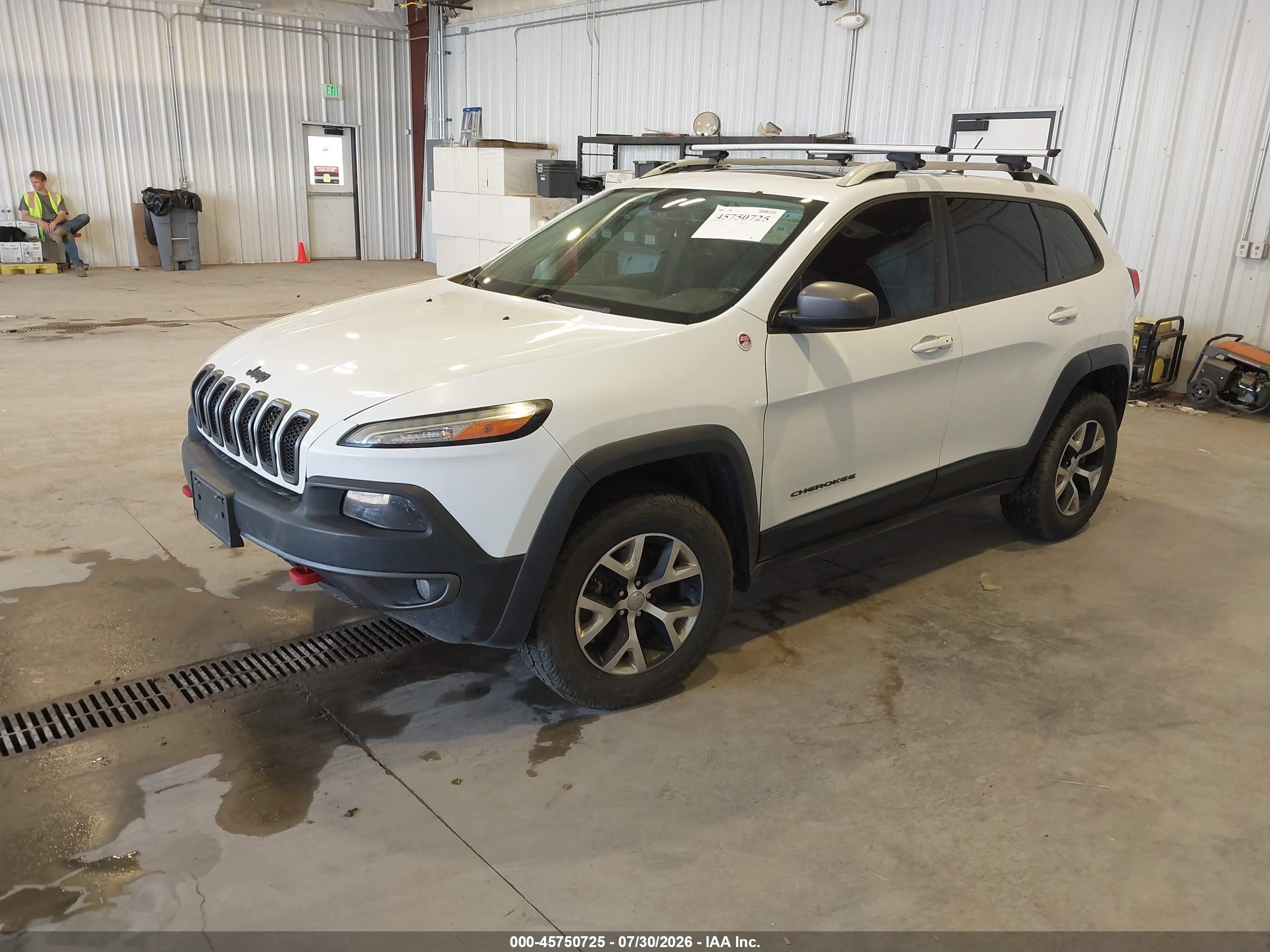 2014 Jeep Cherokee Trailhawk White vin: 1C4PJMBS8EW198249