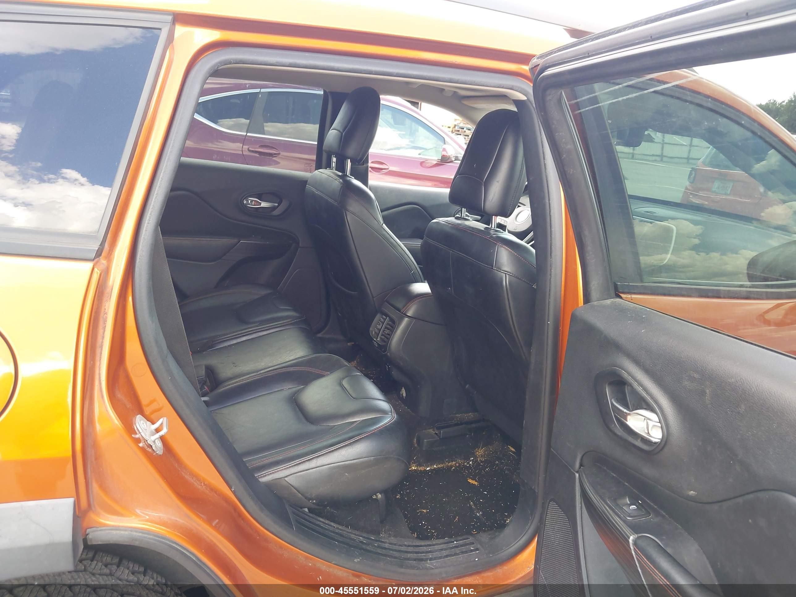 2014 Jeep Cherokee Trailhawk Orange vin: 1C4PJMBS8EW257963
