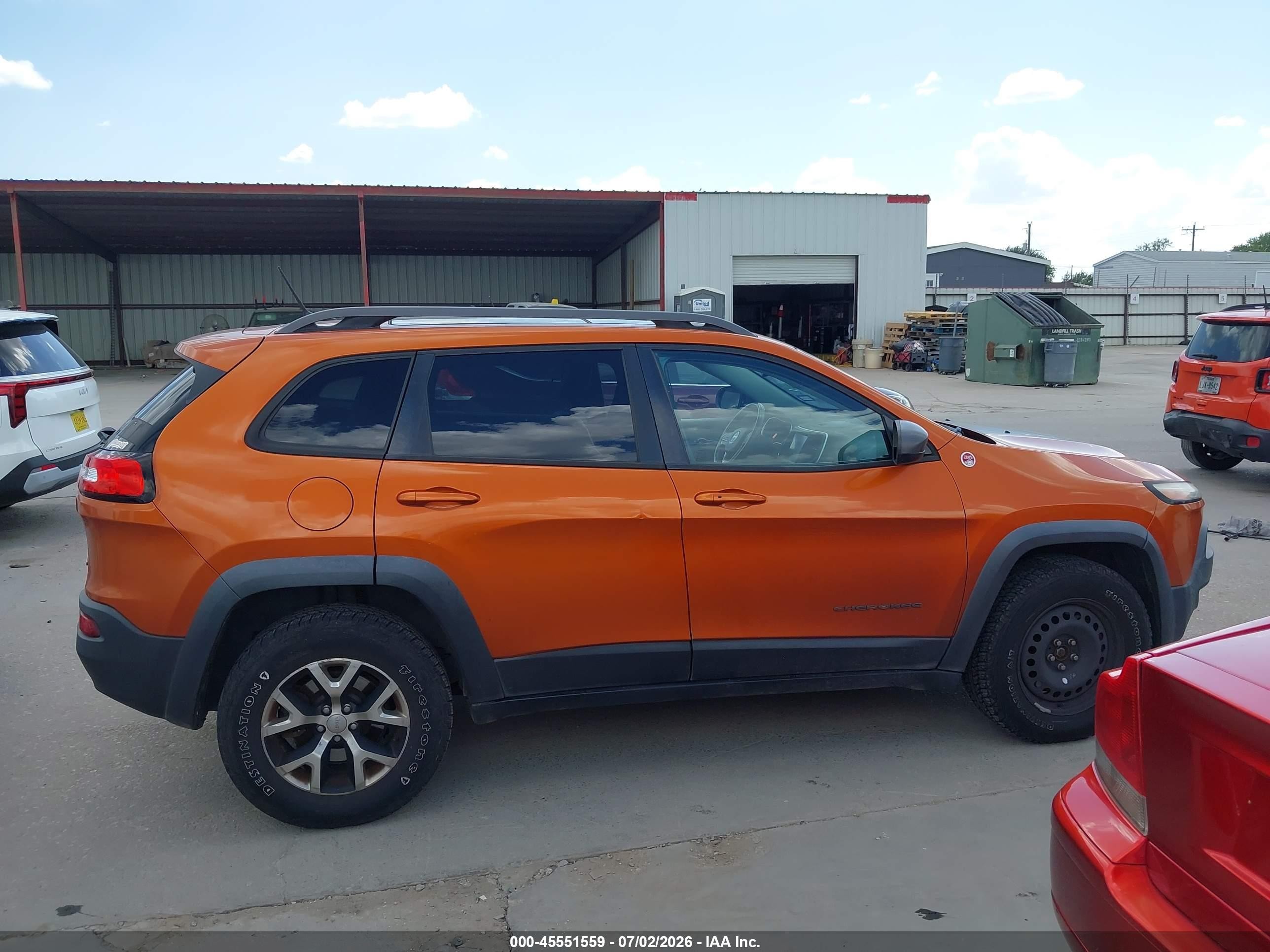 2014 Jeep Cherokee Trailhawk Orange vin: 1C4PJMBS8EW257963