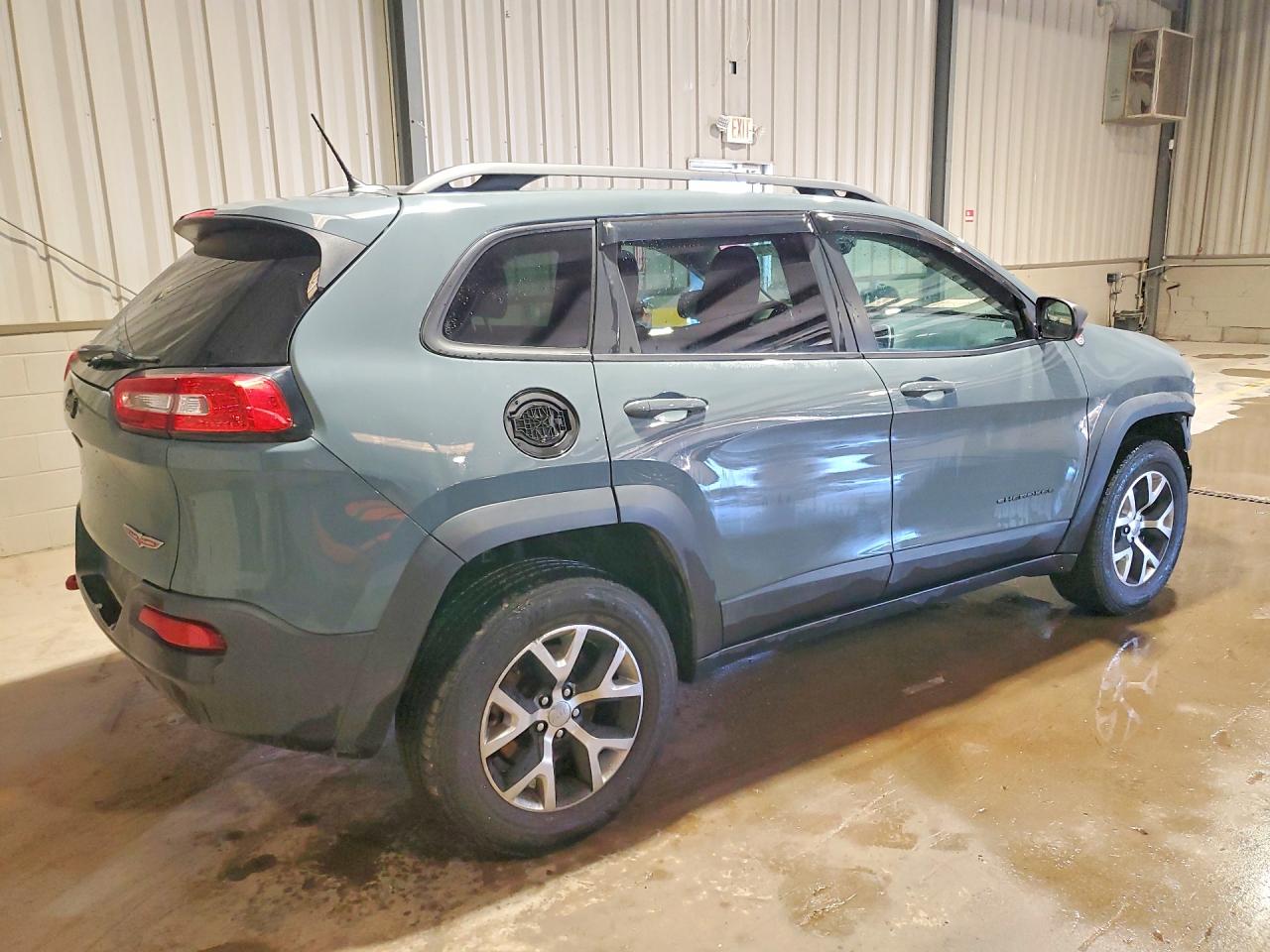 2015 Jeep Cherokee Trailhawk Charcoal vin: 1C4PJMBS8FW588012