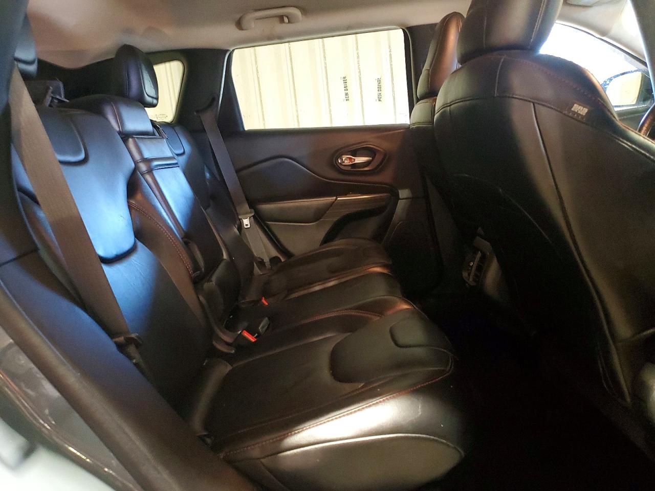 2015 Jeep Cherokee Trailhawk Charcoal vin: 1C4PJMBS8FW588012