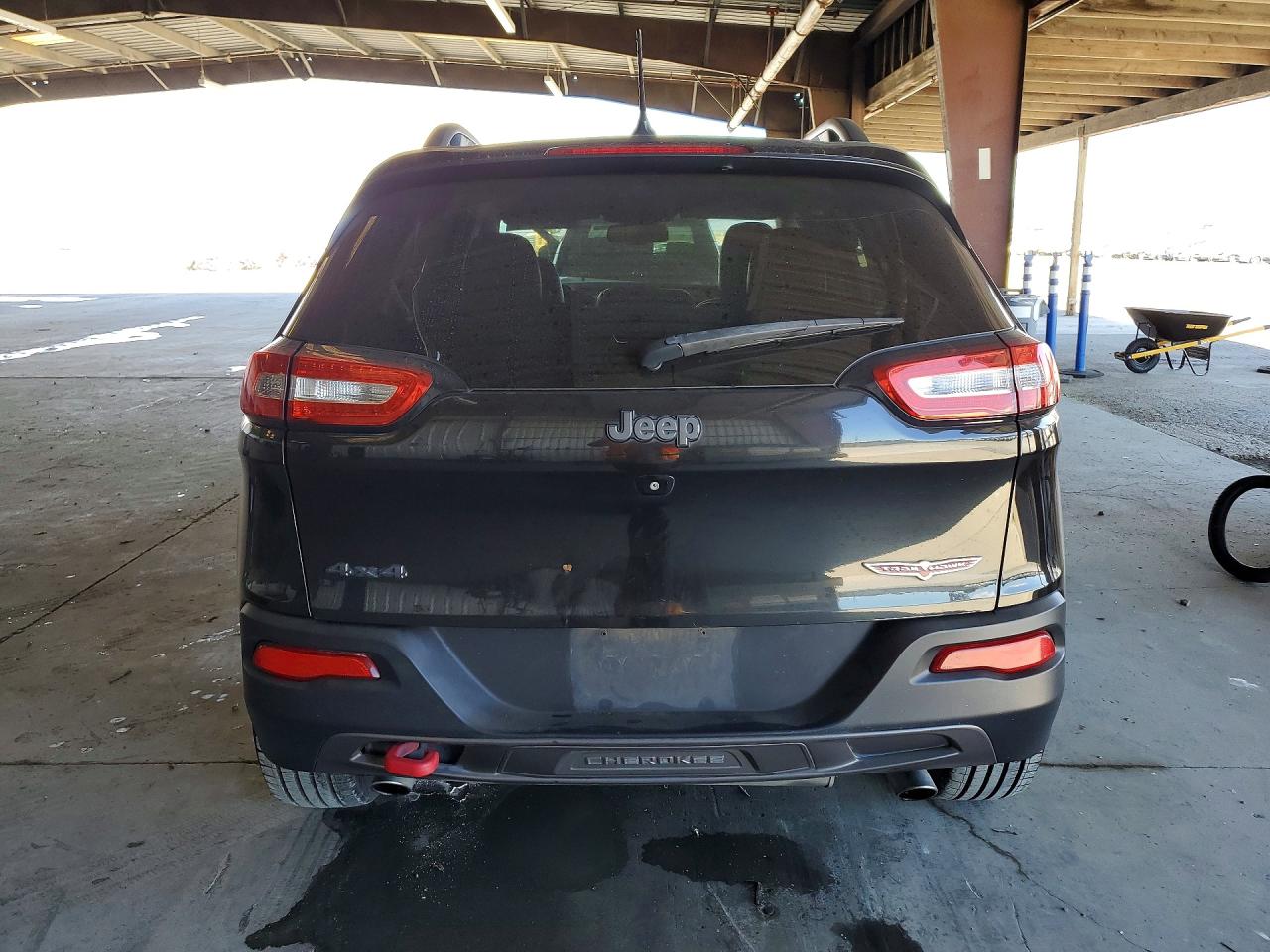 2015 Jeep Cherokee Trailhawk Black vin: 1C4PJMBS8FW667597