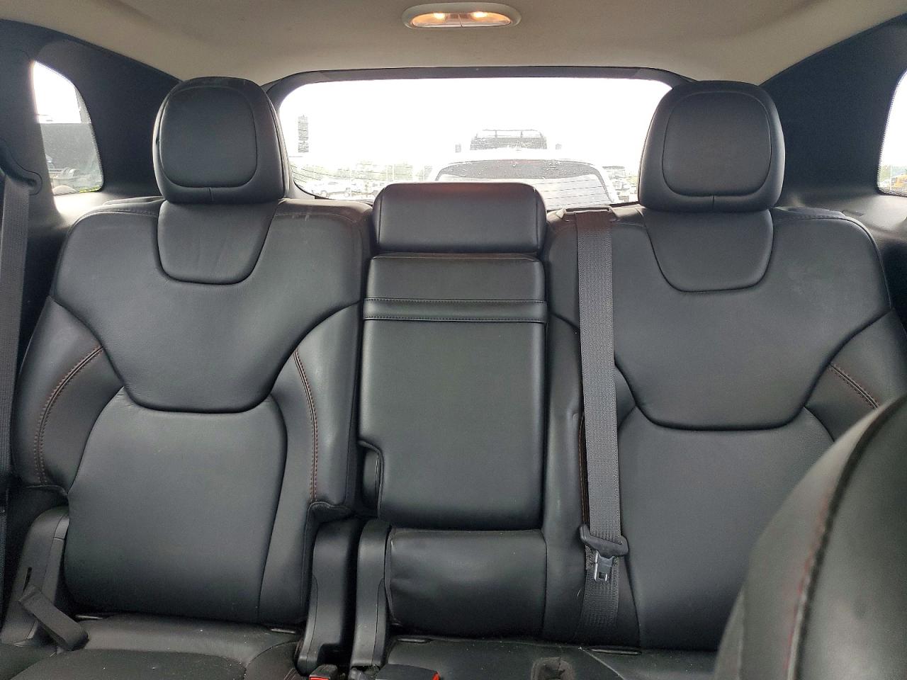 2015 Jeep Cherokee Trailhawk White vin: 1C4PJMBS8FW685985