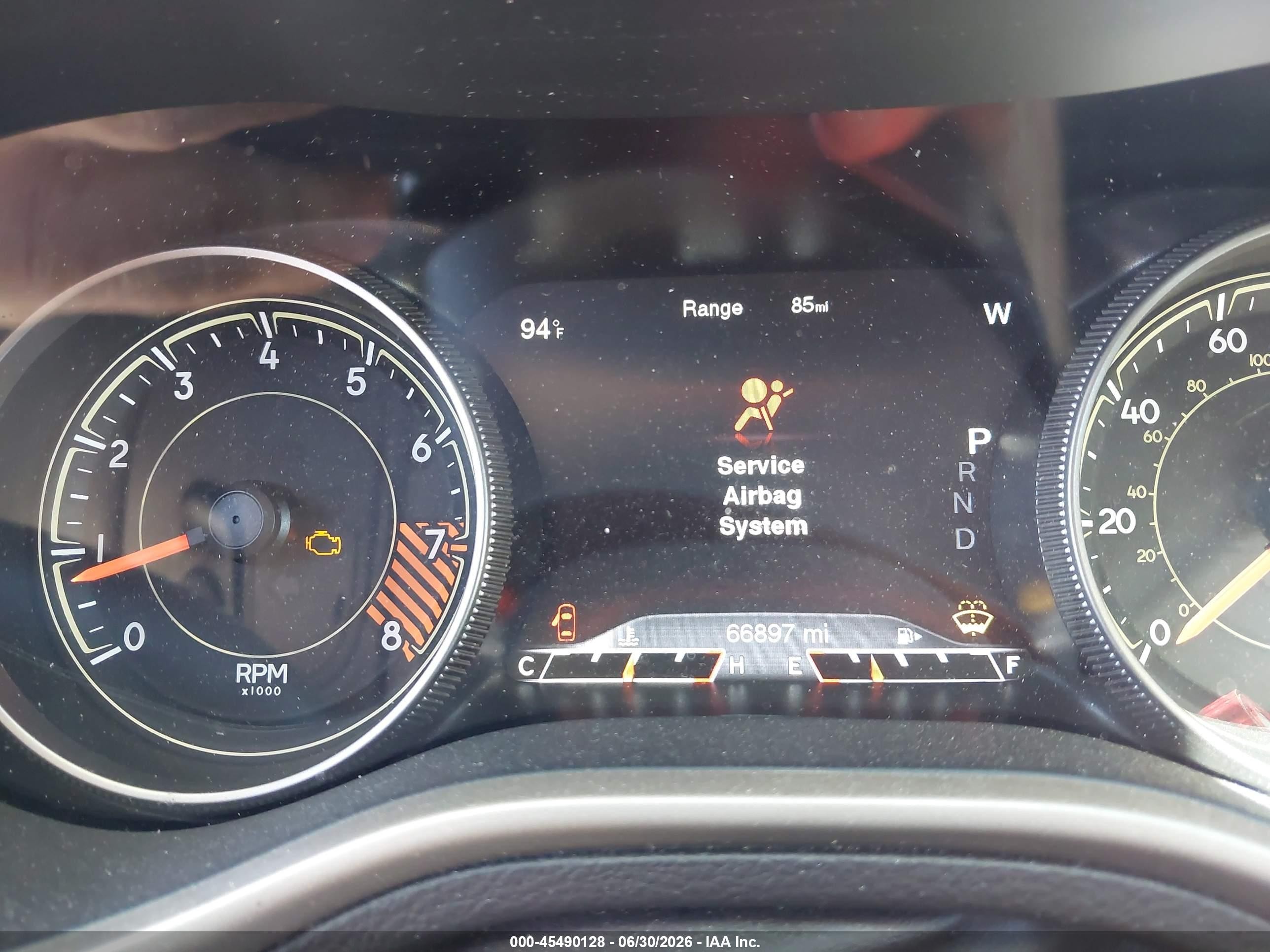2015 Jeep Cherokee Trailhawk Orange vin: 1C4PJMBS8FW693973