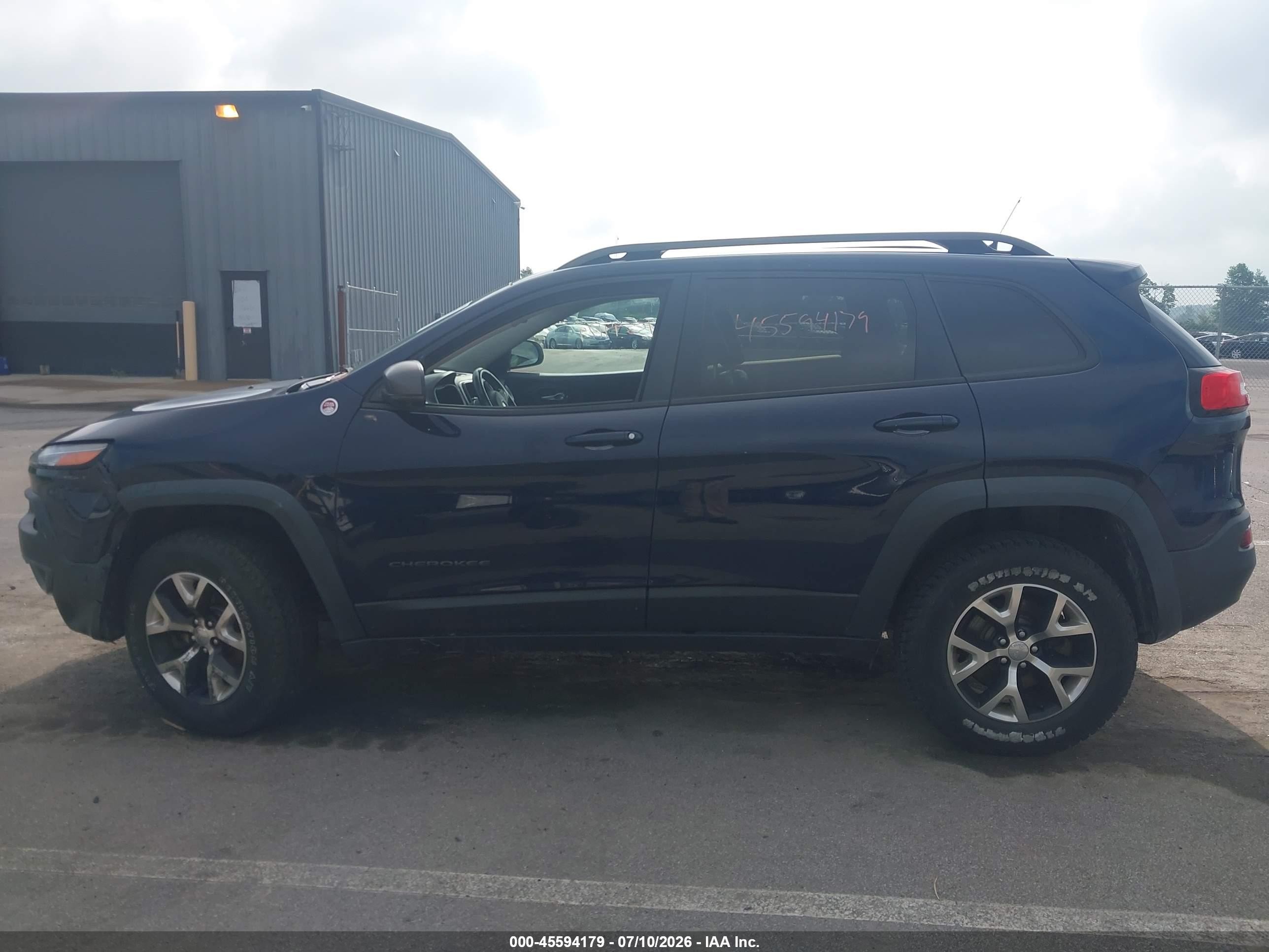 2015 Jeep Cherokee Trailhawk Blue vin: 1C4PJMBS8FW717303