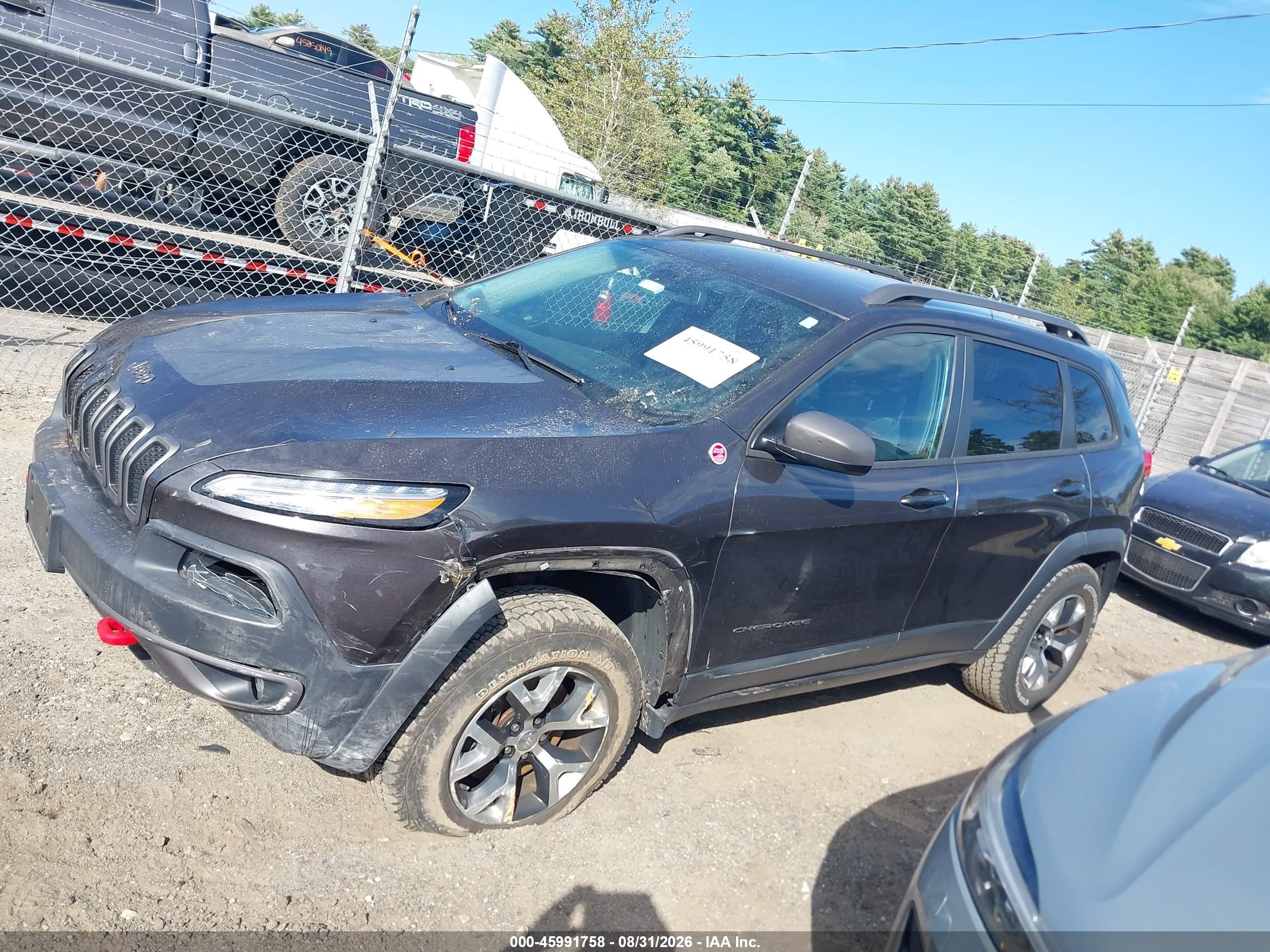 2015 Jeep Cherokee Trailhawk Gray vin: 1C4PJMBS8FW790283