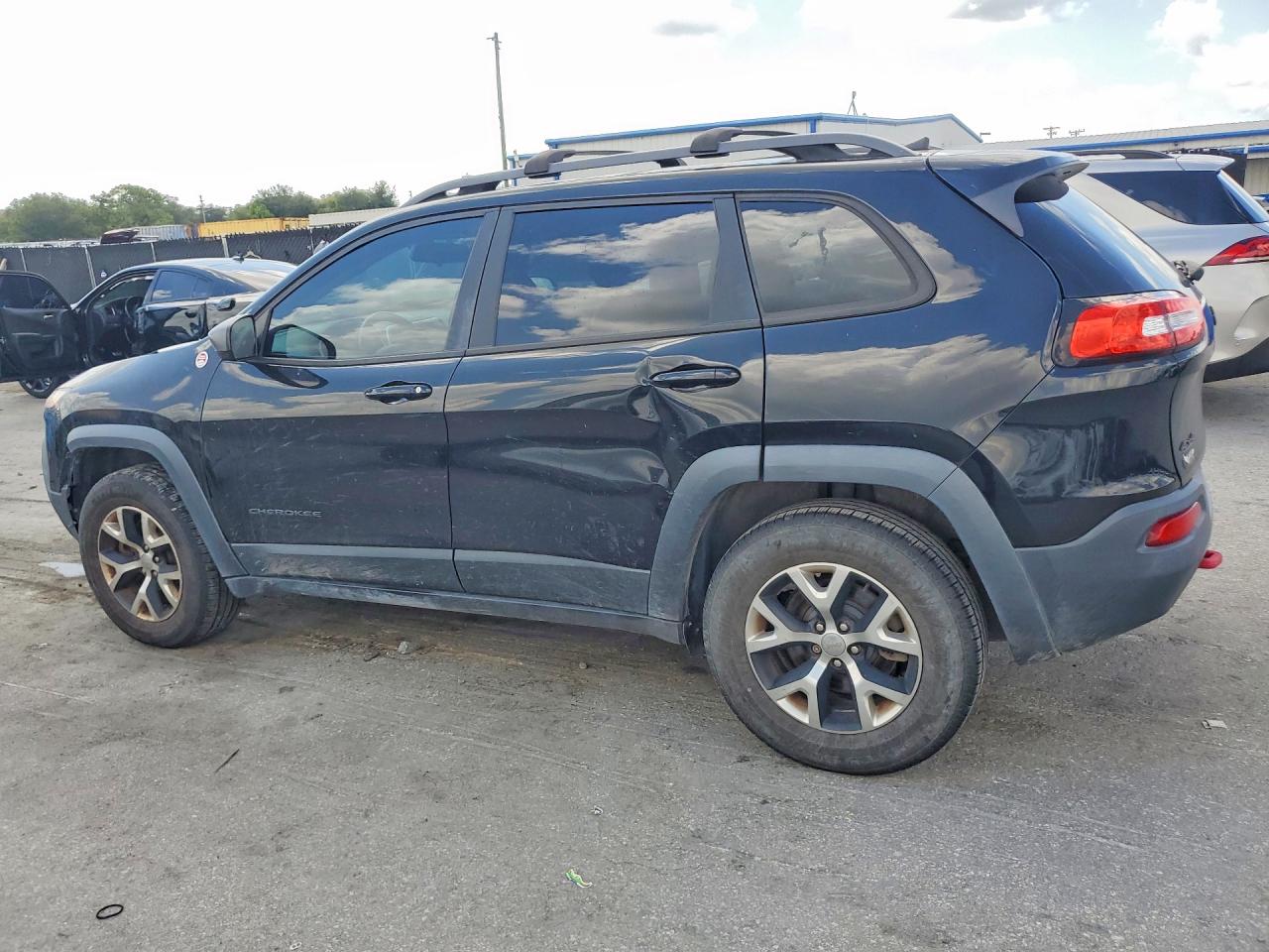 2017 Jeep Cherokee Trailhawk Black vin: 1C4PJMBS8HW589230