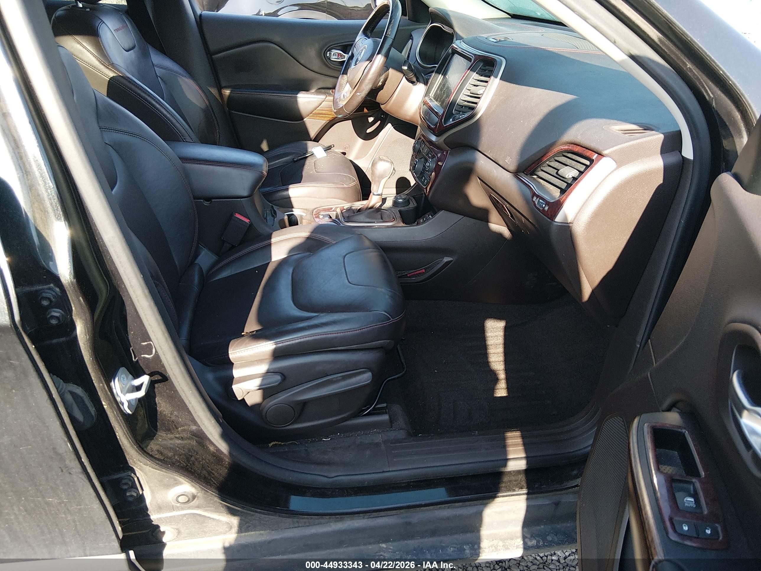 2014 Jeep Cherokee Trailhawk Black vin: 1C4PJMBS9EW160352