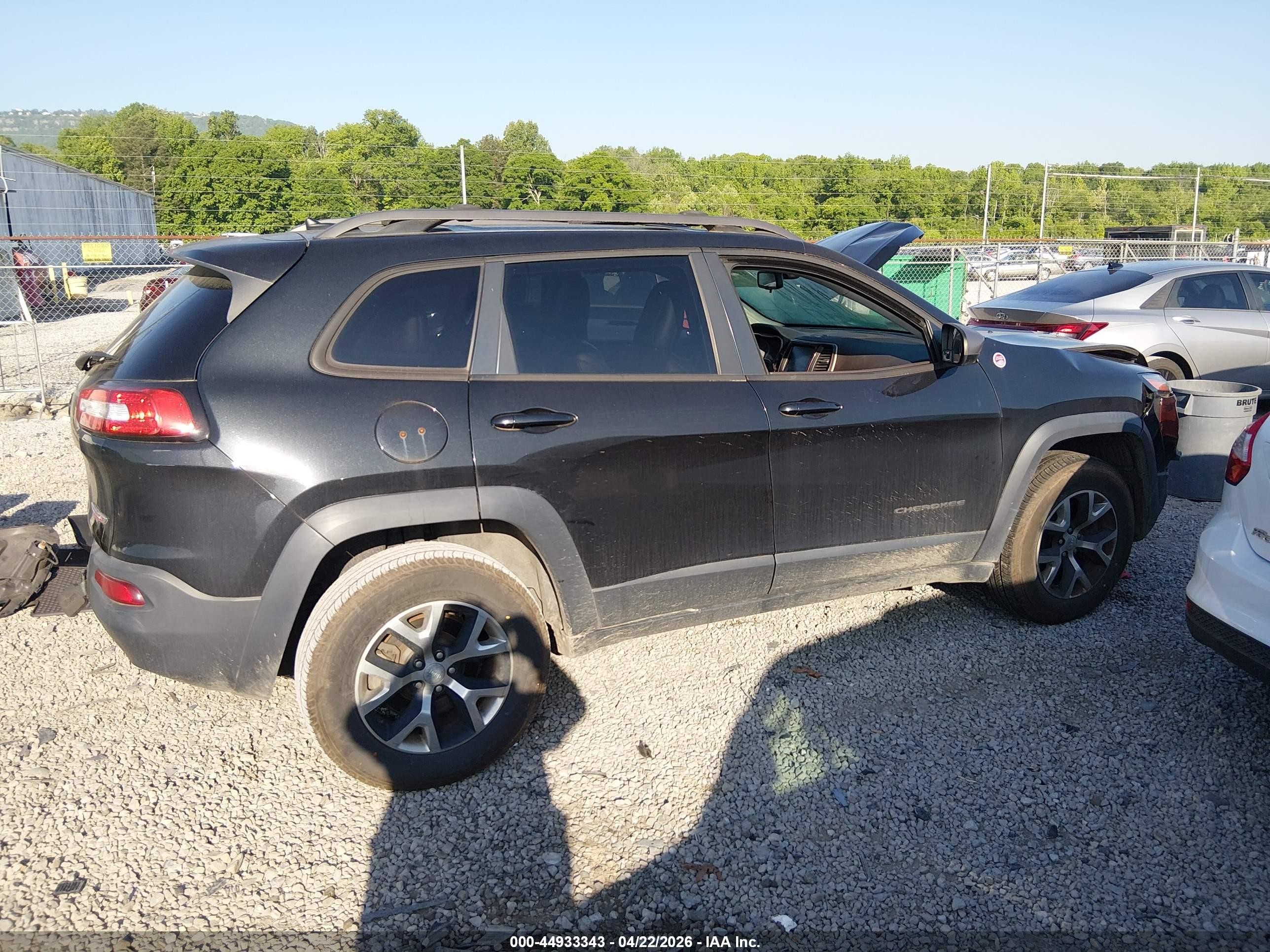 2014 Jeep Cherokee Trailhawk Black vin: 1C4PJMBS9EW160352