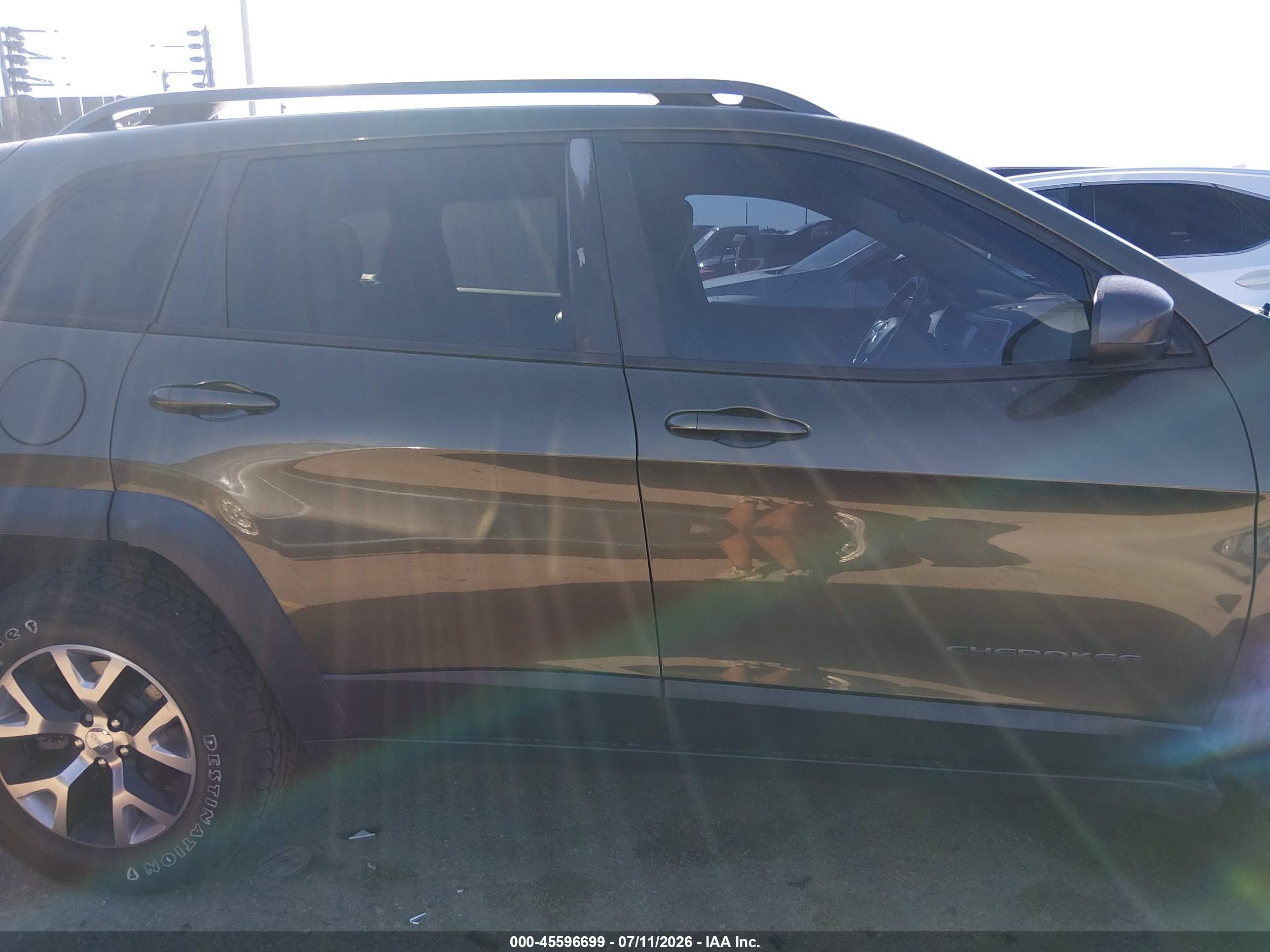 2014 Jeep Cherokee Trailhawk Зеленый vin: 1C4PJMBS9EW210246