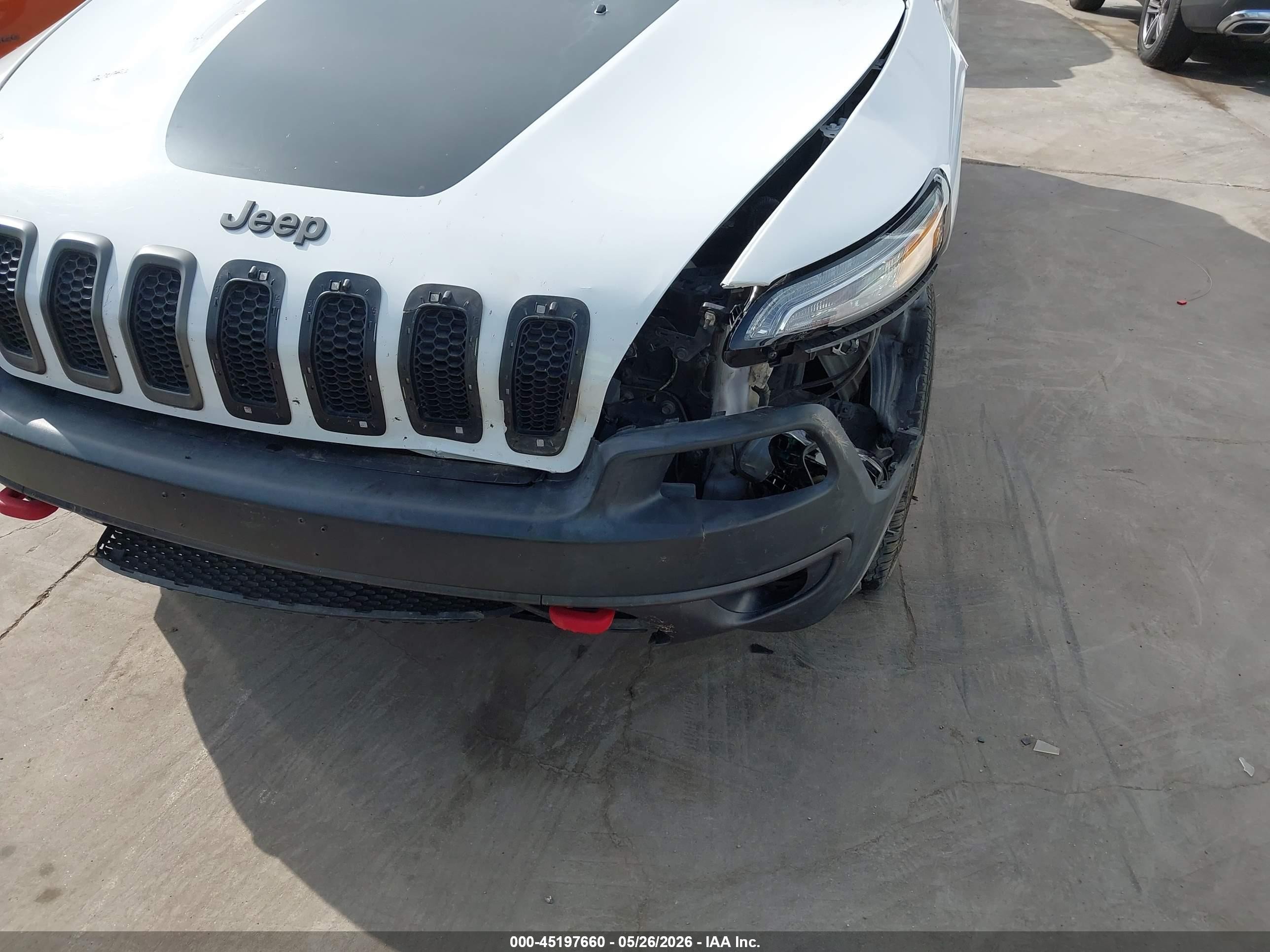 2014 Jeep Cherokee Trailhawk White vin: 1C4PJMBS9EW255977