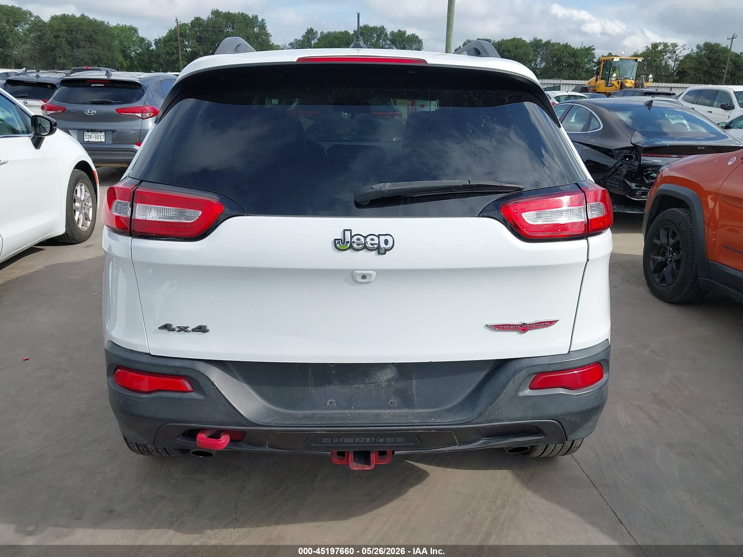 2014 Jeep Cherokee Trailhawk White vin: 1C4PJMBS9EW255977