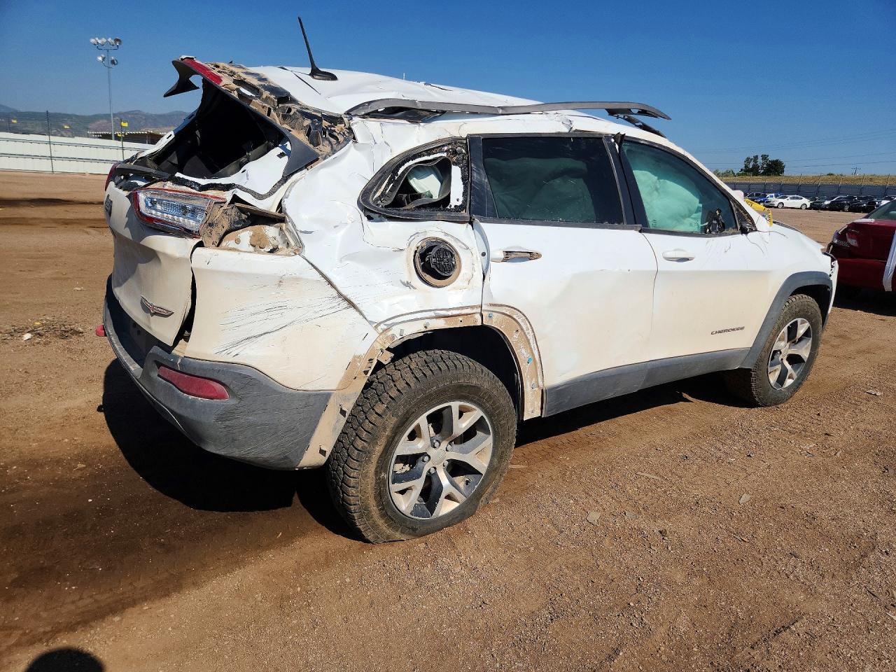 2014 Jeep Cherokee Trailhawk White vin: 1C4PJMBS9EW317023
