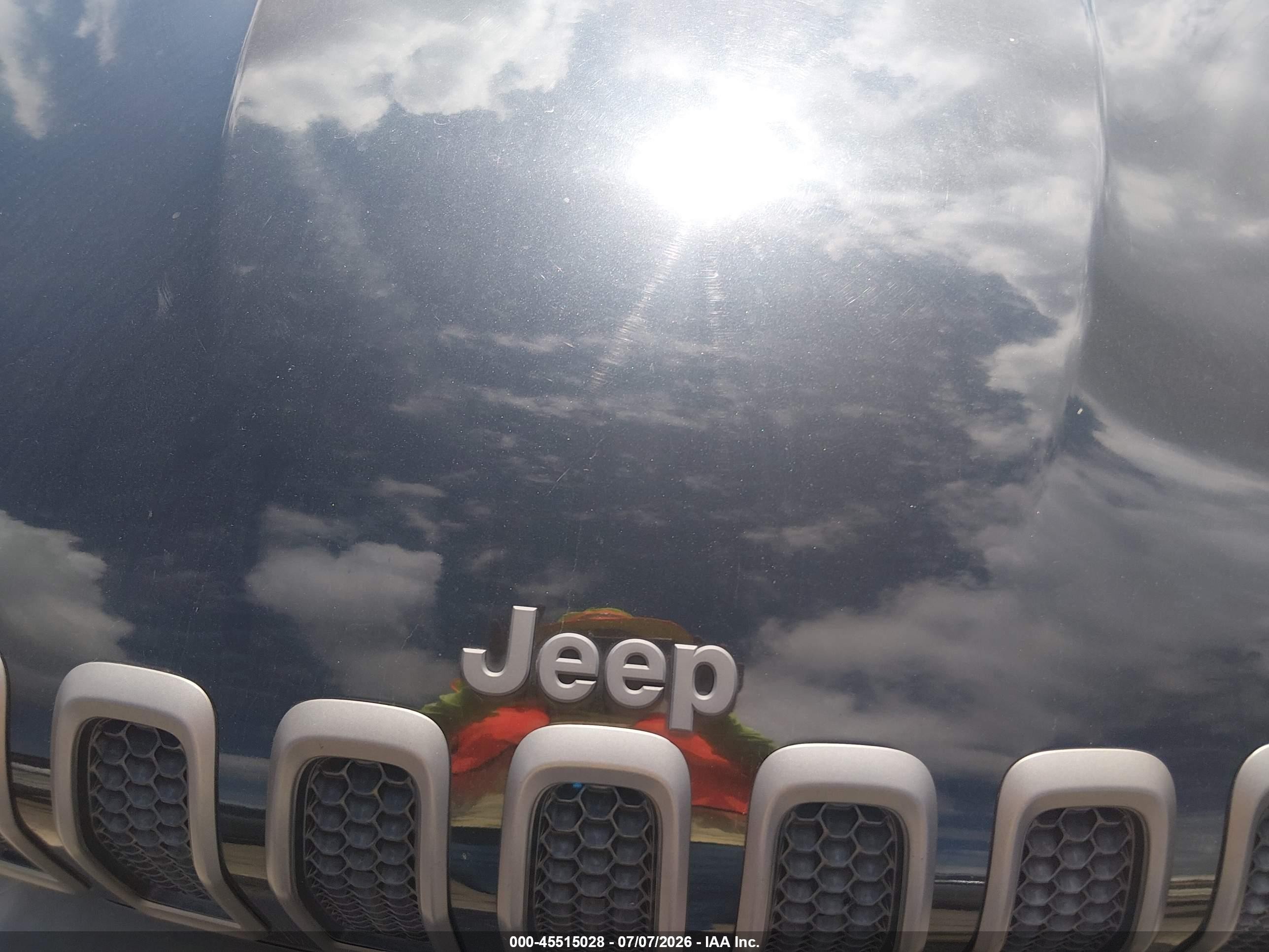2015 Jeep Cherokee Trailhawk Gray vin: 1C4PJMBS9FW664532