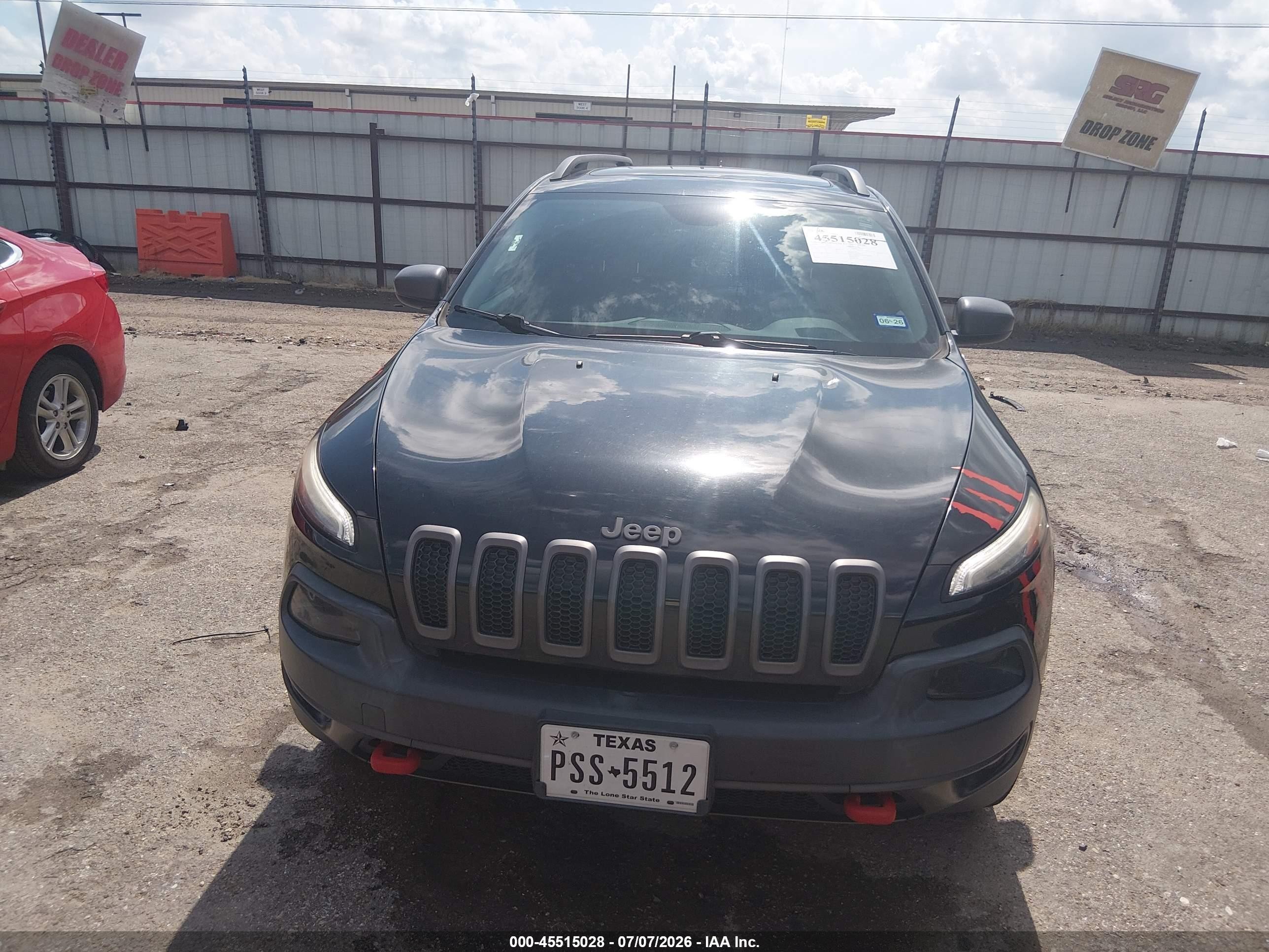 2015 Jeep Cherokee Trailhawk Gray vin: 1C4PJMBS9FW664532